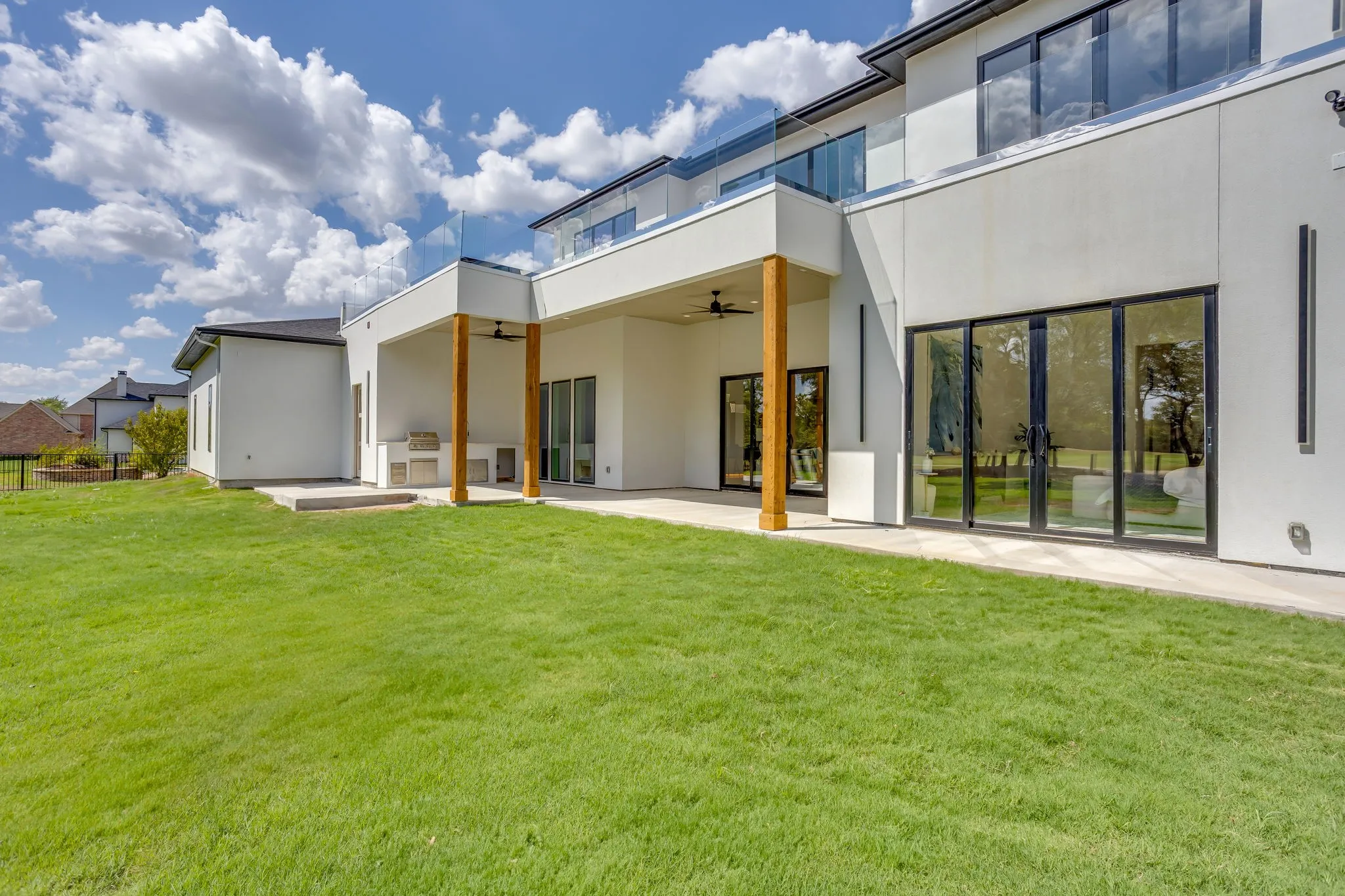 Single Family Residence For Sale in Dallas County , 1024 Parview Circle, Grand Prairie, Texas 75104, 5 Bedroom, 8 Bathroom, 3 Garage spaces, 5,256 Sqft, built in 2026, mls#21357761, Real Estate Agent in Grand Prairie, Homes For Sale in Dallas county, Homes For Sale in Grand Prairie, Realtor in Grand Prairie Texas, Real Estate Brokerage Independent Realty Texas, Luminita Cordes Realtor