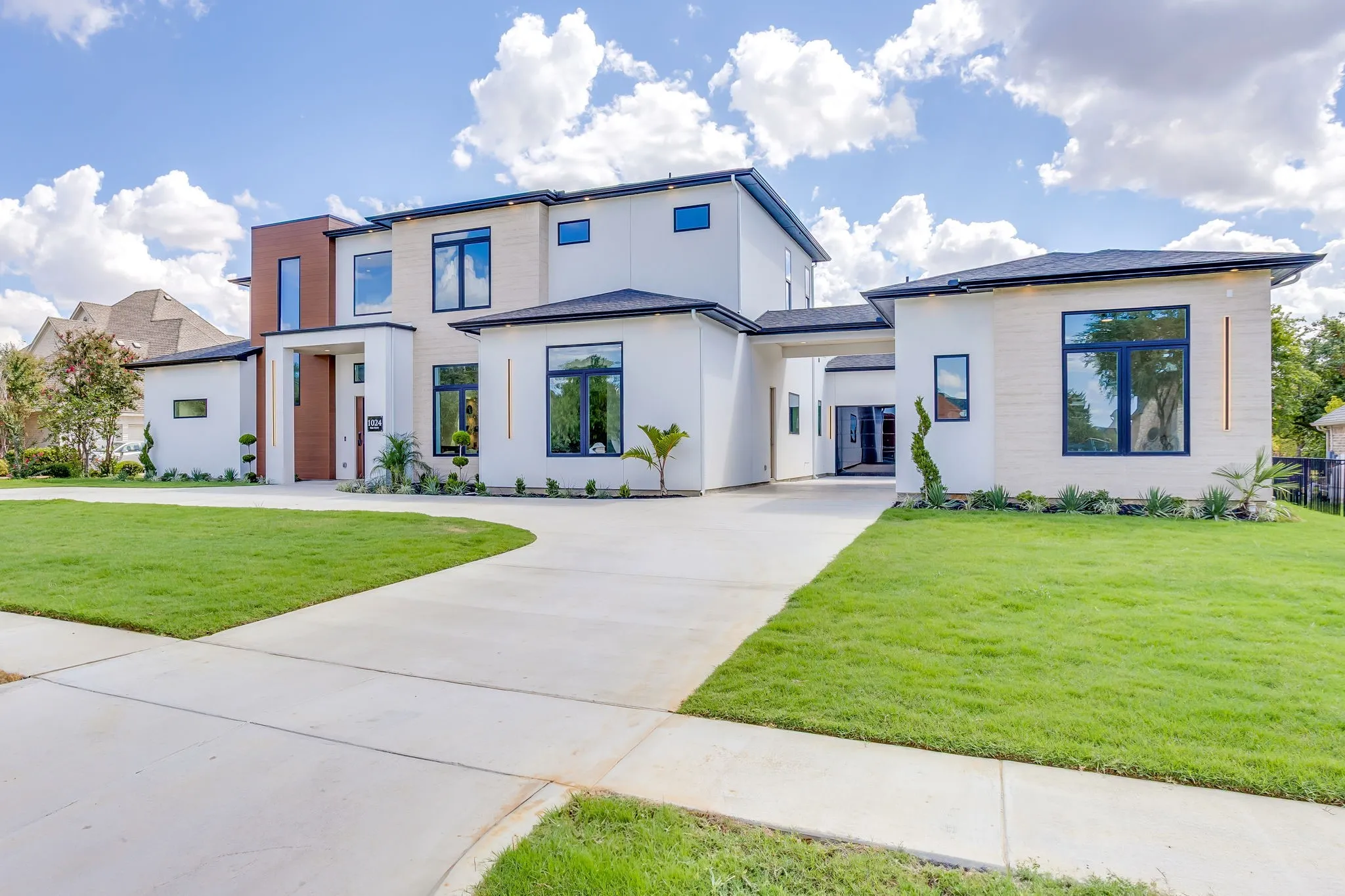 Single Family Residence For Sale in Dallas County , 1024 Parview Circle, Grand Prairie, Texas 75104, 5 Bedroom, 8 Bathroom, 3 Garage spaces, 5,256 Sqft, built in 2026, mls#21357761, Real Estate Agent in Grand Prairie, Homes For Sale in Dallas county, Homes For Sale in Grand Prairie, Realtor in Grand Prairie Texas, Real Estate Brokerage Independent Realty Texas, Luminita Cordes Realtor