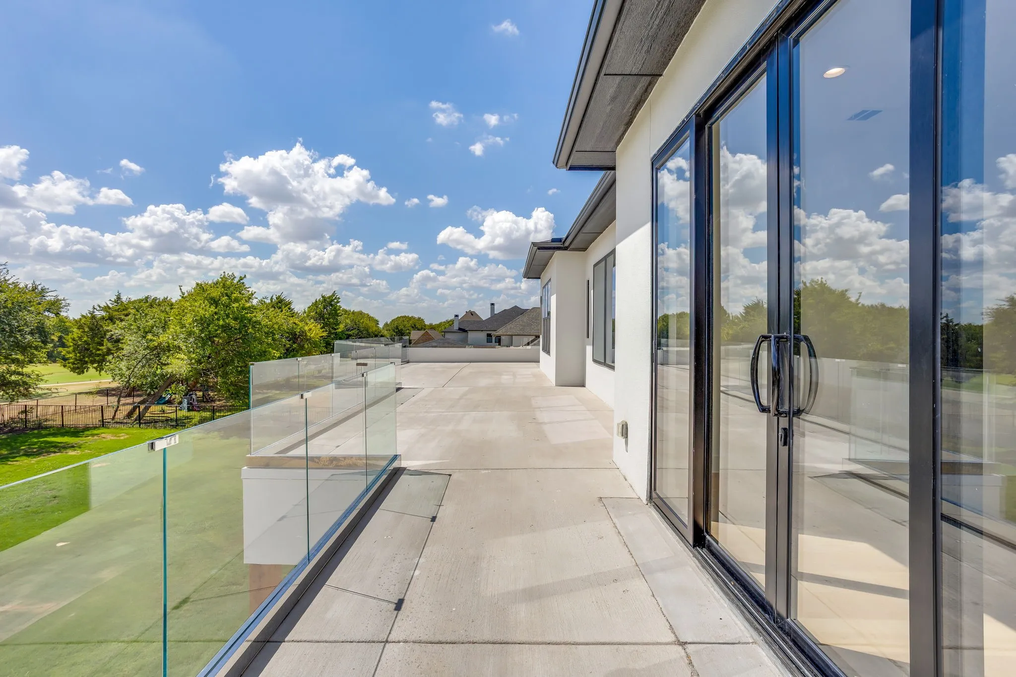 Single Family Residence For Sale in Dallas County , 1024 Parview Circle, Grand Prairie, Texas 75104, 5 Bedroom, 8 Bathroom, 3 Garage spaces, 5,256 Sqft, built in 2026, mls#21357761, Real Estate Agent in Grand Prairie, Homes For Sale in Dallas county, Homes For Sale in Grand Prairie, Realtor in Grand Prairie Texas, Real Estate Brokerage Independent Realty Texas, Luminita Cordes Realtor