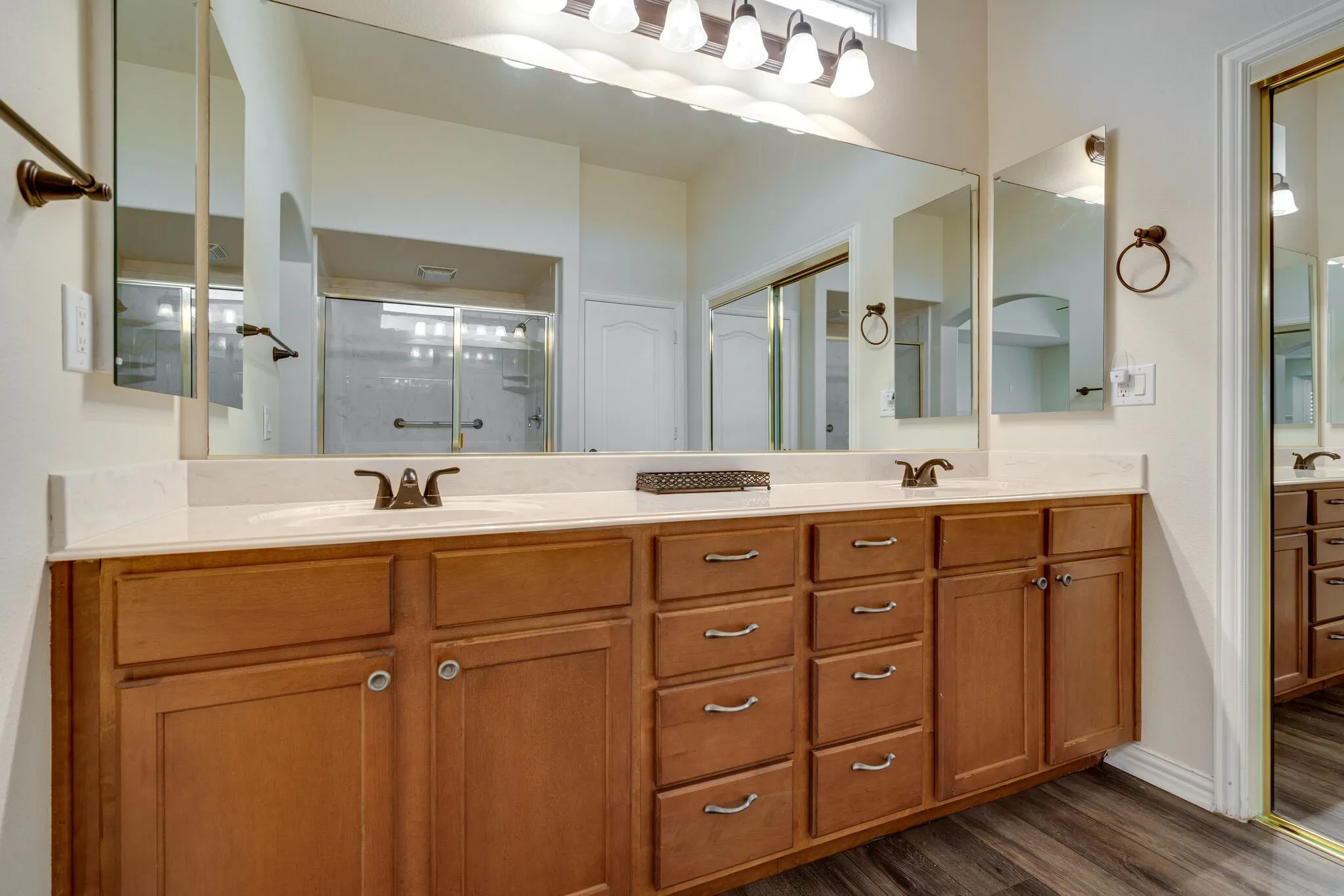 Single Family Residence For Rent in Denton County , 9600 Colbert Cove, Denton, Texas 76207, 2 Bedroom, 2 Bathroom, 2 Garage spaces, 1,845 Sqft, built in 2005, mls#21383306, Real Estate Agent in Denton, Homes For Rent in Denton county, Homes For Rent in Denton, Realtor in Denton Texas, Real Estate Brokerage Independent Realty Texas, Luminita Cordes Realtor