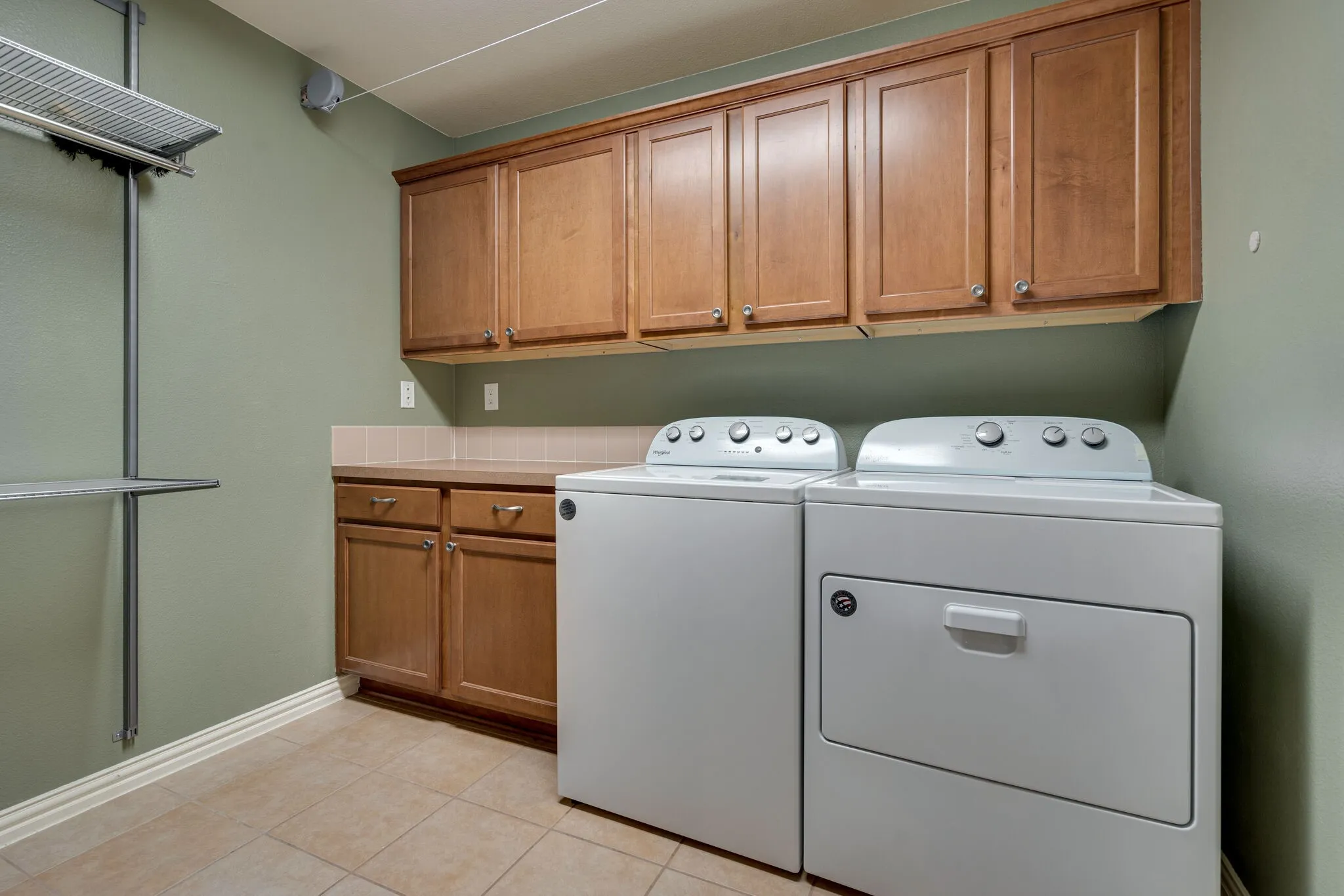Single Family Residence For Rent in Denton County , 9600 Colbert Cove, Denton, Texas 76207, 2 Bedroom, 2 Bathroom, 2 Garage spaces, 1,845 Sqft, built in 2005, mls#21383306, Real Estate Agent in Denton, Homes For Rent in Denton county, Homes For Rent in Denton, Realtor in Denton Texas, Real Estate Brokerage Independent Realty Texas, Luminita Cordes Realtor