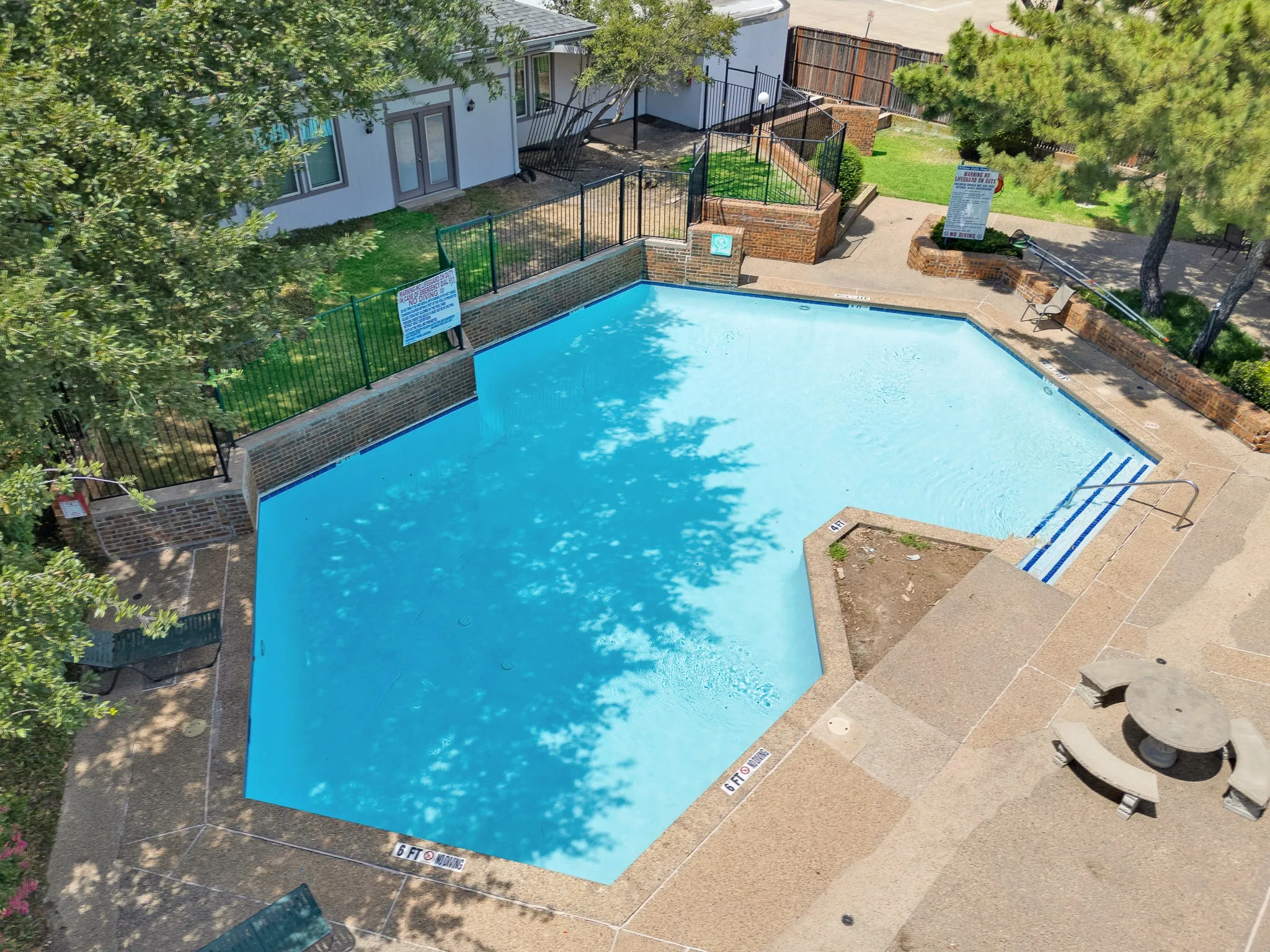 Townhouse For Sale in Dallas County , 13640 Flagstone Lane, Dallas, Texas 75240, 2 Bedroom, 2 Bathroom, Garage spaces, 1,200 Sqft, built in 1970, mls#21376076, Real Estate Agent in Dallas, Homes For Sale in Dallas county, Homes For Sale in Dallas, Realtor in Dallas Texas, Real Estate Brokerage Independent Realty Texas, Luminita Cordes Realtor