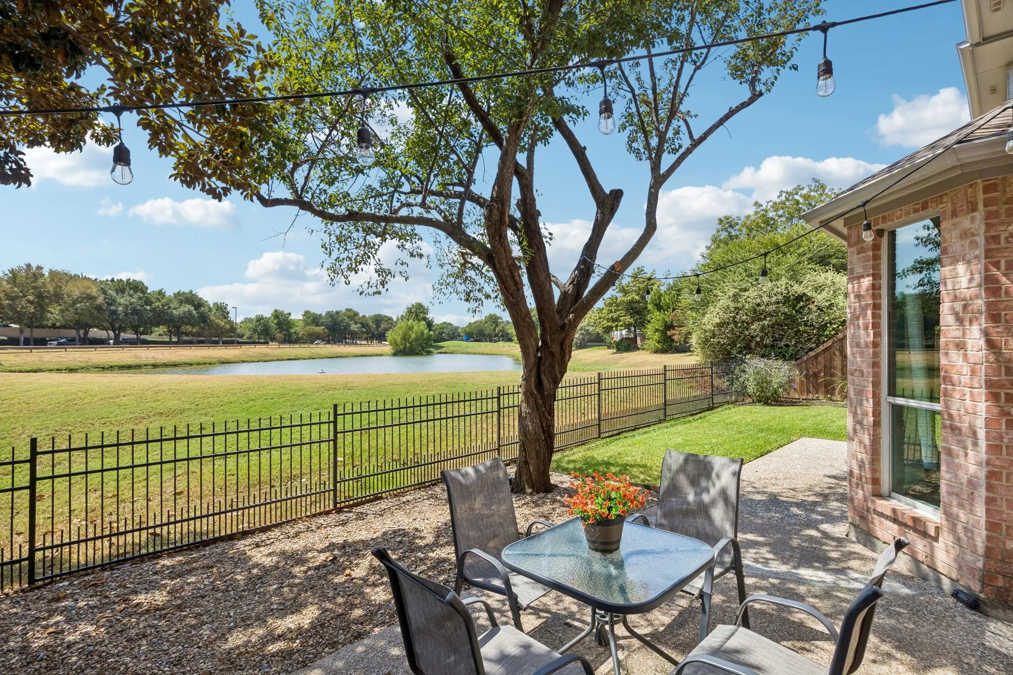 Single Family Residence For Sale in Collin County , 5009 Quail Creek Drive, Mc Kinney, Texas 75072, 4 Bedroom, 3 Bathroom, 2 Garage spaces, 2,238 Sqft, built in 1993, mls#21374445, Real Estate Agent in Mc Kinney, Homes For Sale in Collin county, Homes For Sale in Mc Kinney, Realtor in Mc Kinney Texas, Real Estate Brokerage Independent Realty Texas, Luminita Cordes Realtor