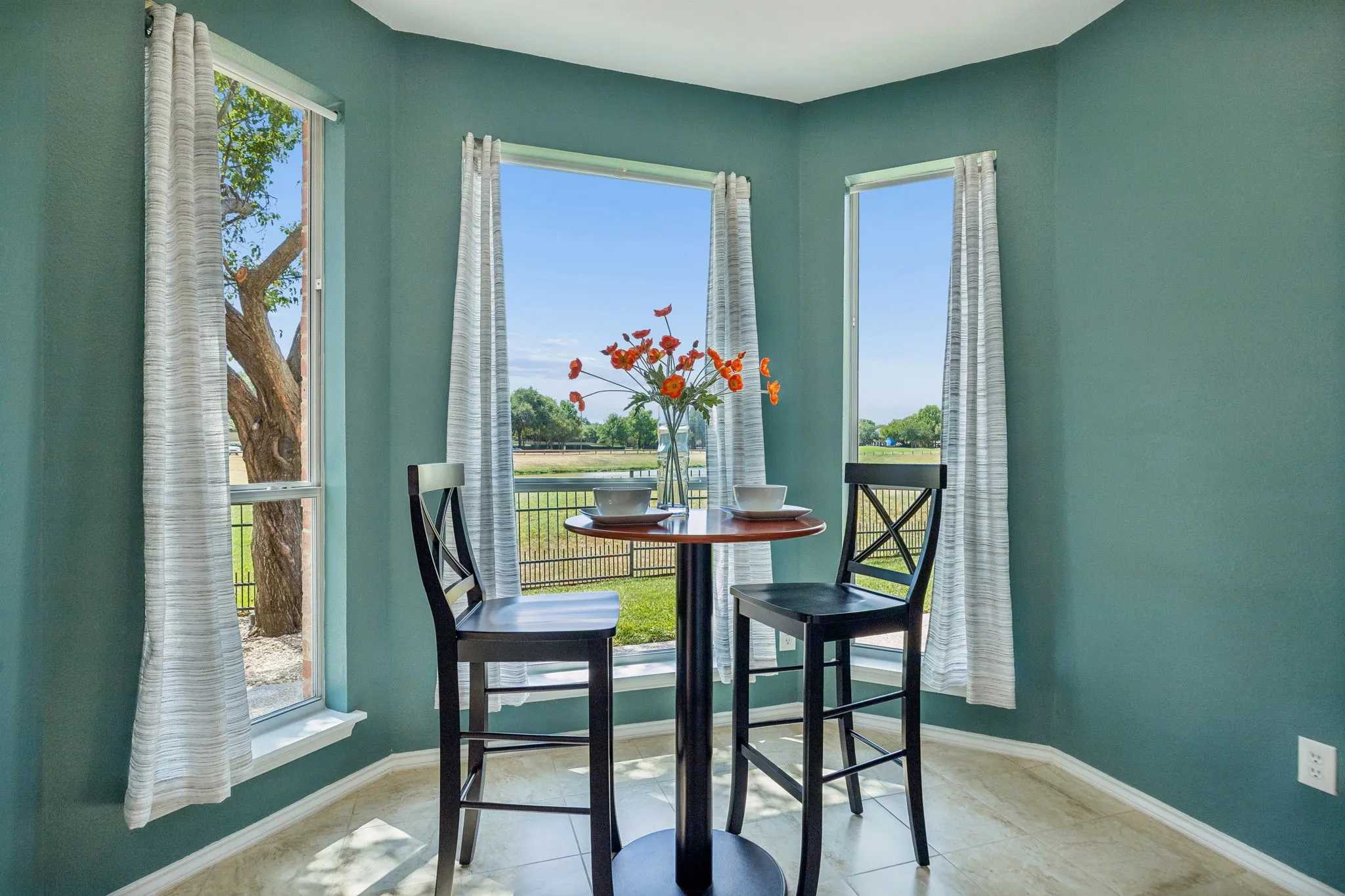 Enjoy the views from the cozy breakfast room
