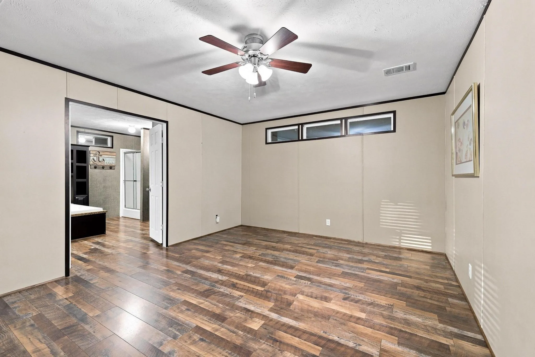 Mobile Home For Sale in Grayson County , 82 Outdrive Circle, Pottsboro, Texas 75076, 3 Bedroom, 2 Bathroom, Garage spaces, 2,000 Sqft, built in 2014, mls#21379412, Real Estate Agent in Pottsboro, Homes For Sale in Grayson county, Homes For Sale in Pottsboro, Realtor in Pottsboro Texas, Real Estate Brokerage Independent Realty Texas, Luminita Cordes Realtor