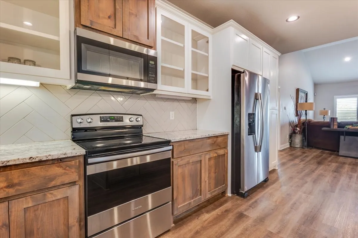 Farm For Sale in Erath County , 335 Remuda Trail, Stephenville, Texas 76401, 3 Bedroom, 2 Bathroom, 2 Garage spaces, 2,093 Sqft, built in 2020, mls#21383583, Real Estate Agent in Stephenville, Homes For Sale in Erath county, Homes For Sale in Stephenville, Realtor in Stephenville Texas, Real Estate Brokerage Independent Realty Texas, Luminita Cordes Realtor