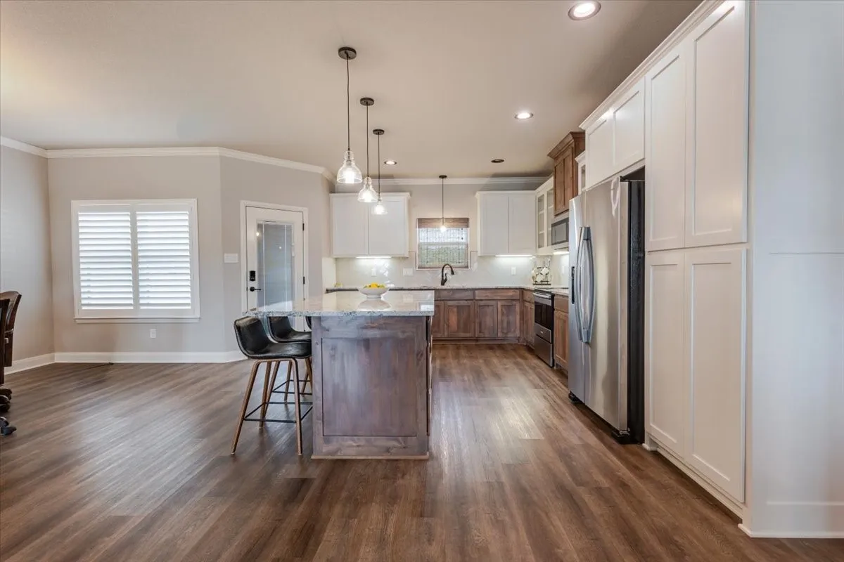 Farm For Sale in Erath County , 335 Remuda Trail, Stephenville, Texas 76401, 3 Bedroom, 2 Bathroom, 2 Garage spaces, 2,093 Sqft, built in 2020, mls#21383583, Real Estate Agent in Stephenville, Homes For Sale in Erath county, Homes For Sale in Stephenville, Realtor in Stephenville Texas, Real Estate Brokerage Independent Realty Texas, Luminita Cordes Realtor