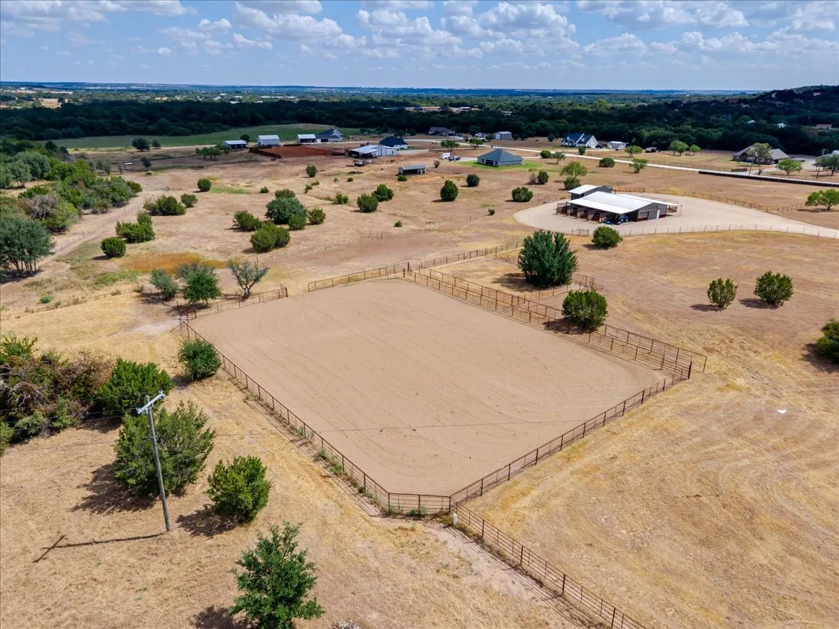 Sandy loam arena