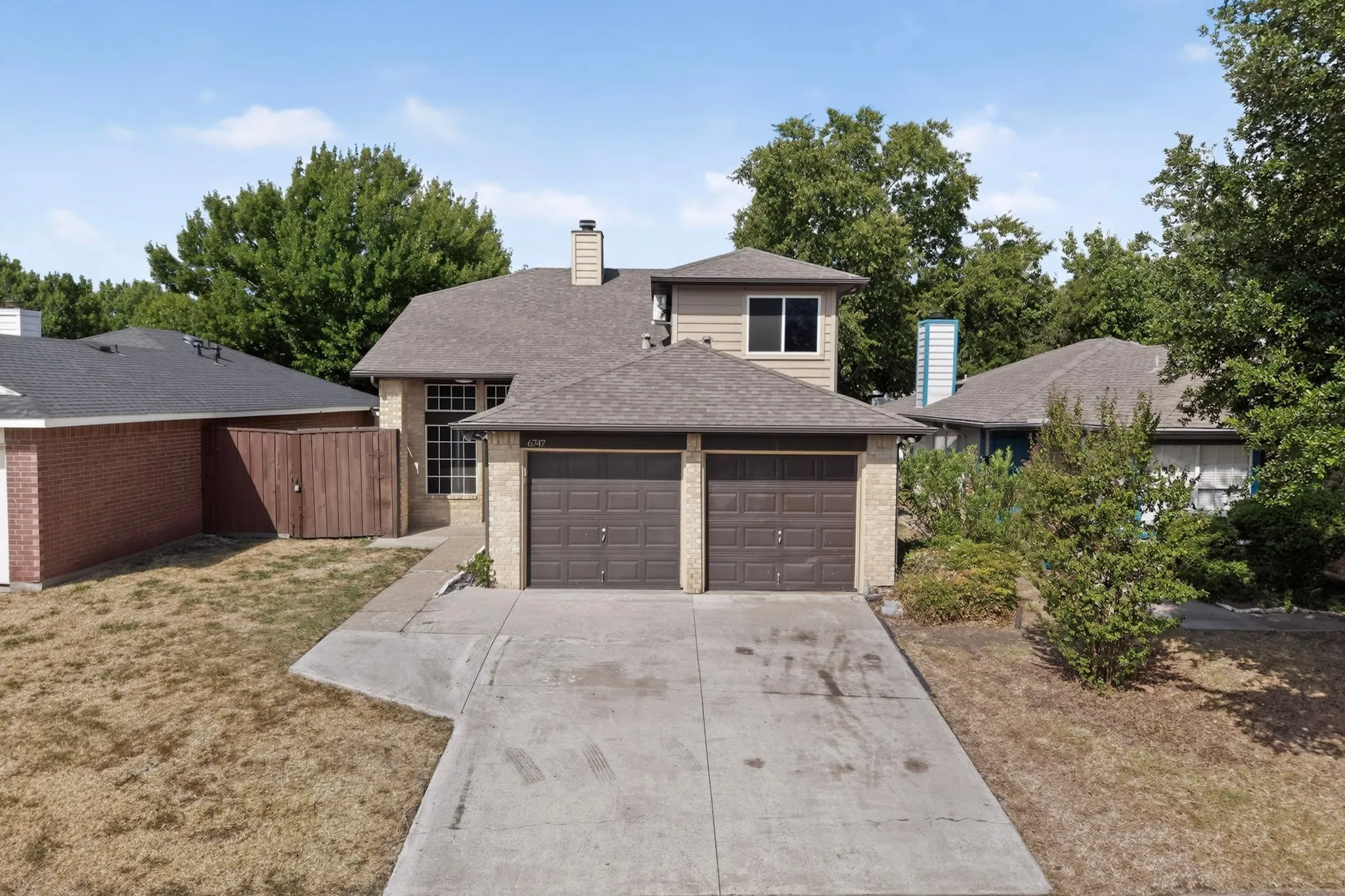 Single Family Residence For Sale in Tarrant County , 6747 Silver Sage Drive, Fort Worth, Texas 76137, 3 Bedroom, 2 Bathroom, 2 Garage spaces, 1,500 Sqft, built in 1987, mls#21384122, Real Estate Agent in Fort Worth, Homes For Sale in Tarrant county, Homes For Sale in Fort Worth, Realtor in Fort Worth Texas, Real Estate Brokerage Independent Realty Texas, Luminita Cordes Realtor