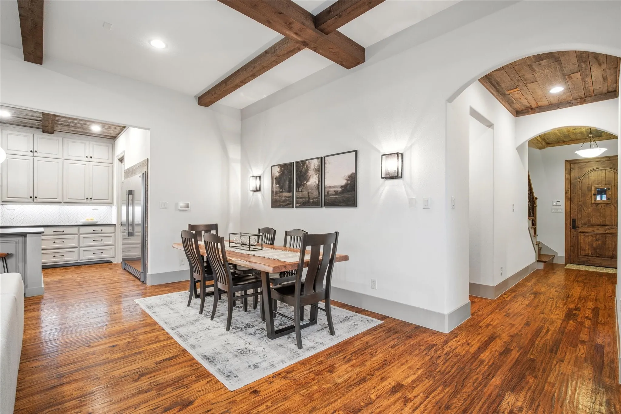 Single Family Residence For Sale in Dallas County , 2627 Mount View Drive, Farmers Branch, Texas 75234, 4 Bedroom, 4 Bathroom, 2 Garage spaces, 3,003 Sqft, built in 2014, mls#21383555, Real Estate Agent in Farmers Branch, Homes For Sale in Dallas county, Homes For Sale in Farmers Branch, Realtor in Farmers Branch Texas, Real Estate Brokerage Independent Realty Texas, Luminita Cordes Realtor