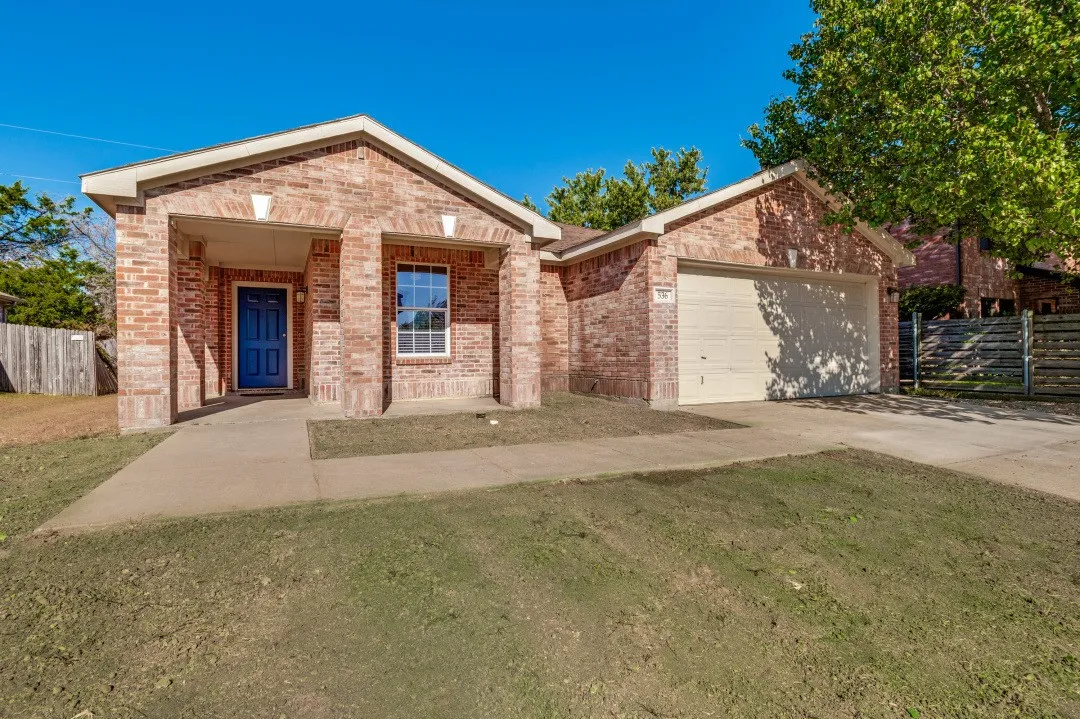 Single Family Residence For Sale in Dallas County , 536 Nance Drive, Cedar Hill, Texas 75104, 3 Bedroom, 2 Bathroom, 2 Garage spaces, 1,734 Sqft, built in 2002, mls#21383996, Real Estate Agent in Cedar Hill, Homes For Sale in Dallas county, Homes For Sale in Cedar Hill, Realtor in Cedar Hill Texas, Real Estate Brokerage Independent Realty Texas, Luminita Cordes Realtor