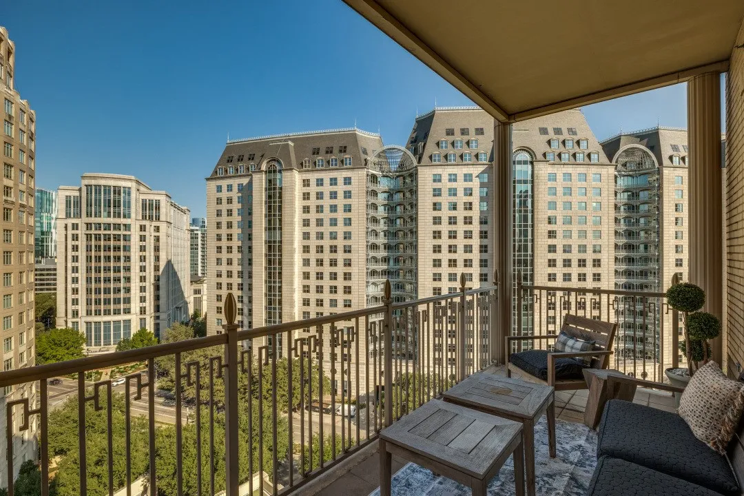 Condominium For Sale in Dallas County , 2525 N Pearl Street 1207, Dallas, Texas 75201, 2 Bedroom, 3 Bathroom, 2 Garage spaces, 2,412 Sqft, built in 2005, mls#21382536, Real Estate Agent in Dallas, Homes For Sale in Dallas county, Homes For Sale in Dallas, Realtor in Dallas Texas, Real Estate Brokerage Independent Realty Texas, Luminita Cordes Realtor