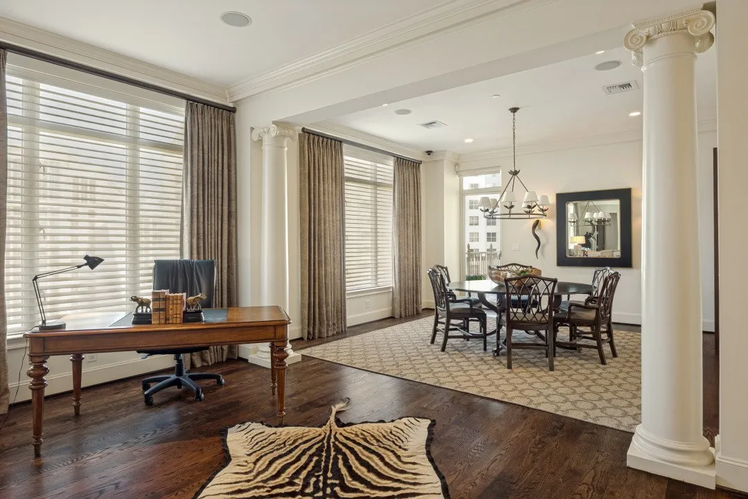 Condominium For Sale in Dallas County , 2525 N Pearl Street 1207, Dallas, Texas 75201, 2 Bedroom, 3 Bathroom, 2 Garage spaces, 2,412 Sqft, built in 2005, mls#21382536, Real Estate Agent in Dallas, Homes For Sale in Dallas county, Homes For Sale in Dallas, Realtor in Dallas Texas, Real Estate Brokerage Independent Realty Texas, Luminita Cordes Realtor