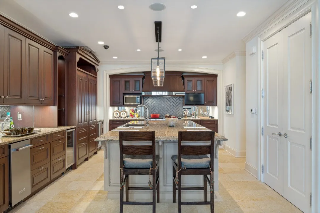Condominium For Sale in Dallas County , 2525 N Pearl Street 1207, Dallas, Texas 75201, 2 Bedroom, 3 Bathroom, 2 Garage spaces, 2,412 Sqft, built in 2005, mls#21382536, Real Estate Agent in Dallas, Homes For Sale in Dallas county, Homes For Sale in Dallas, Realtor in Dallas Texas, Real Estate Brokerage Independent Realty Texas, Luminita Cordes Realtor