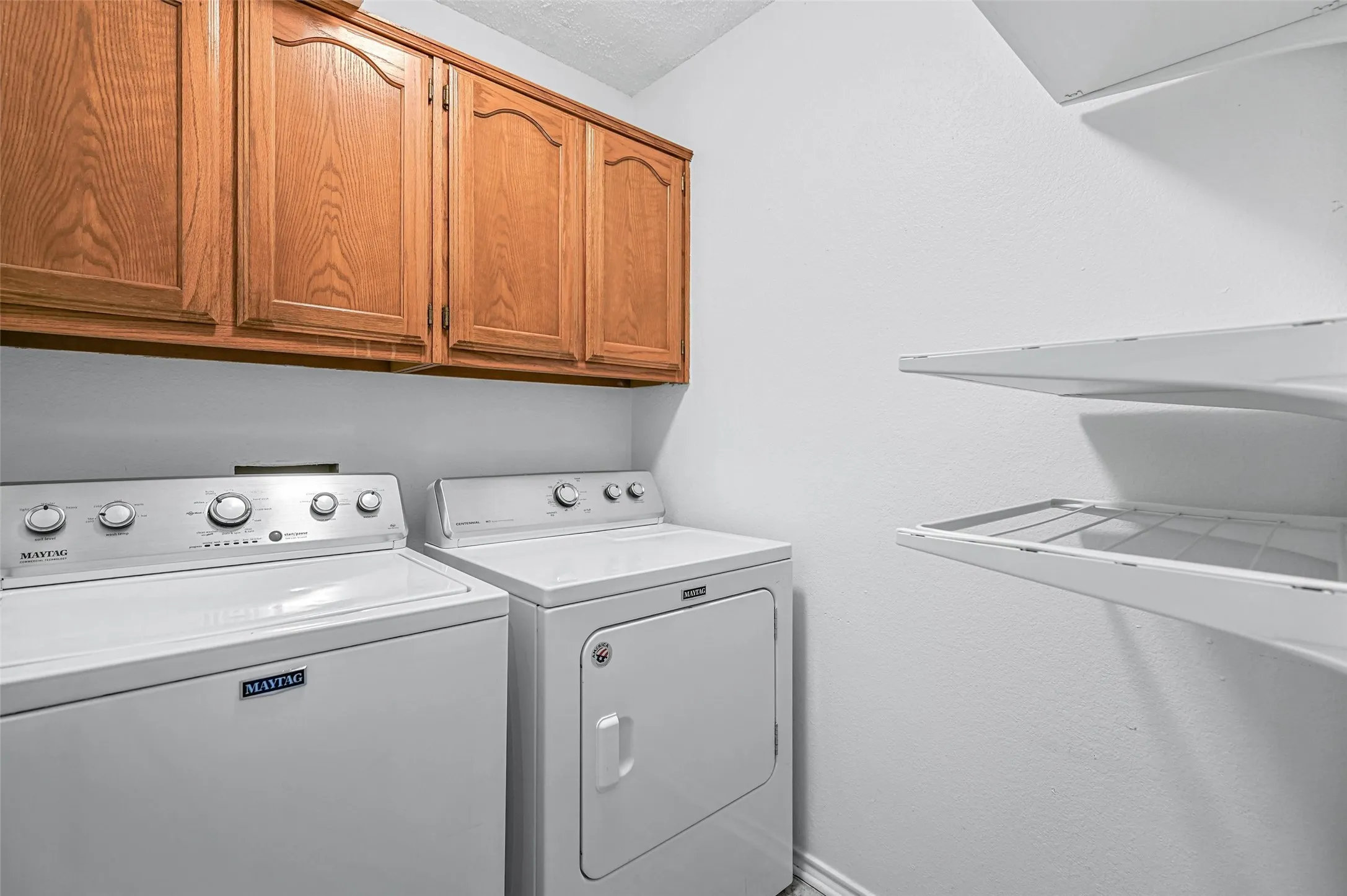 Single Family Residence For Rent in Denton County , 2114 Lattimore Street, Denton, Texas 76209, 3 Bedroom, 2 Bathroom, 2 Garage spaces, 1,441 Sqft, built in 1991, mls#21382829, Real Estate Agent in Denton, Homes For Rent in Denton county, Homes For Rent in Denton, Realtor in Denton Texas, Real Estate Brokerage Independent Realty Texas, Luminita Cordes Realtor