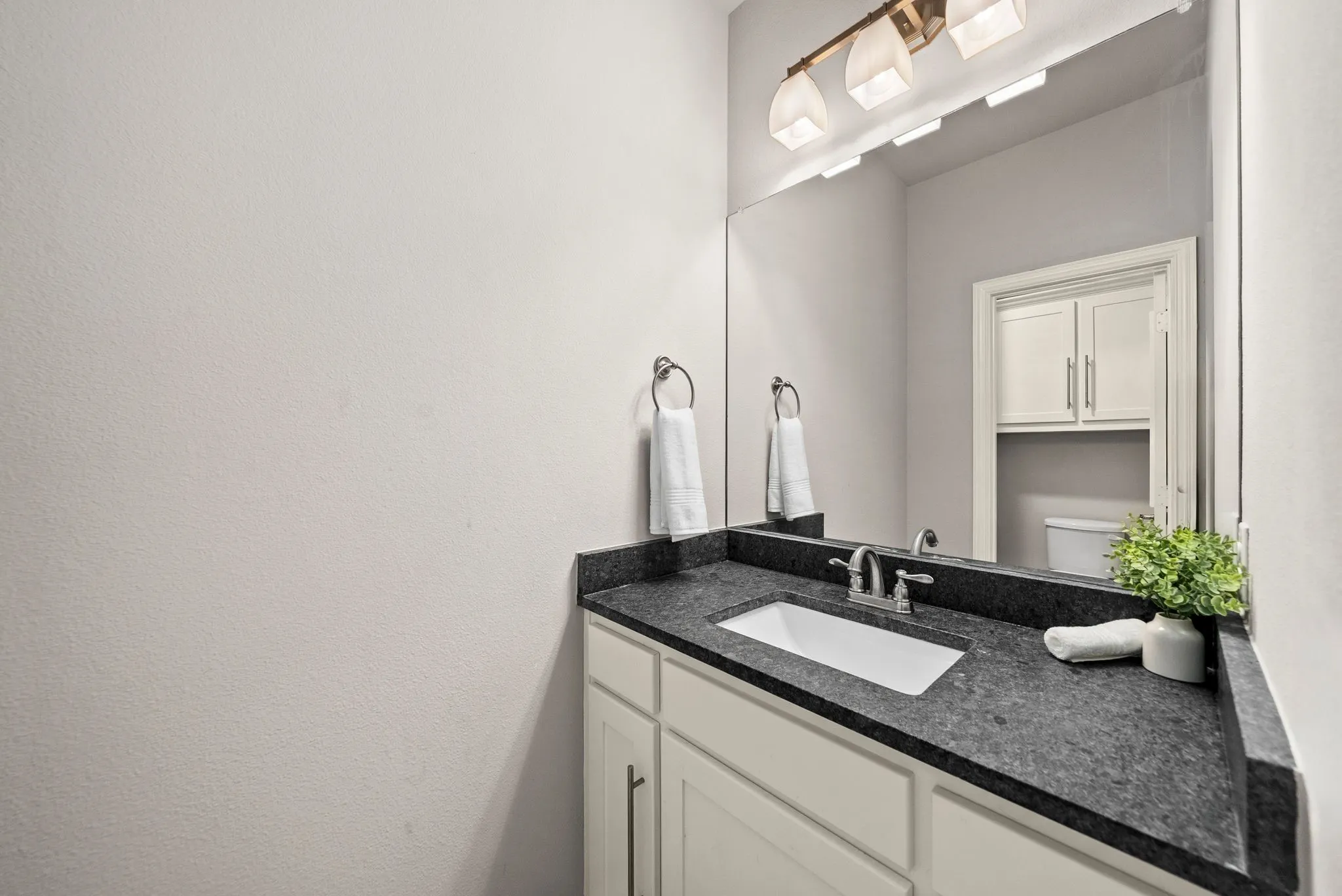 Single Family Residence For Sale in Collin County , 1400 Buckskin Trail, Prosper, Texas 75078, 5 Bedroom, 4 Bathroom, 3 Garage spaces, 5,065 Sqft, built in 2016, mls#21381234, Real Estate Agent in Prosper, Homes For Sale in Collin county, Homes For Sale in Prosper, Realtor in Prosper Texas, Real Estate Brokerage Independent Realty Texas, Luminita Cordes Realtor