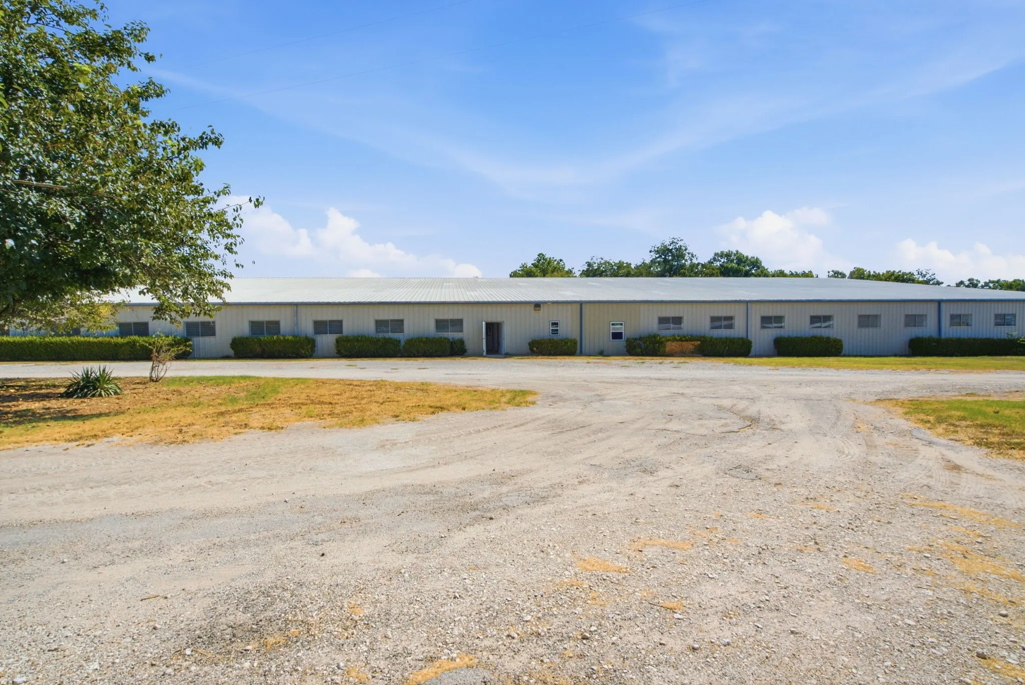 Barn #2 & Covered Arena
