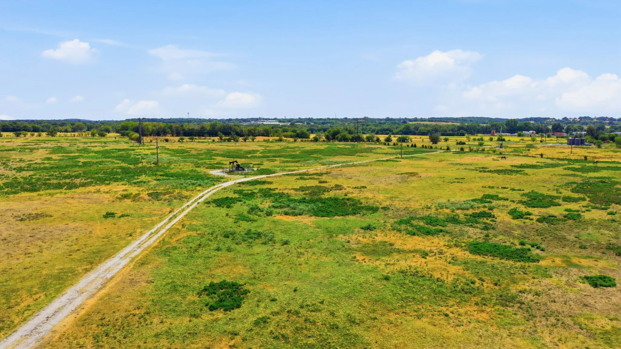 Farm For Sale in Cooke County , 278 County Road 182, Gainesville, Texas 76240, 4 Bedroom, 2 Bathroom, Garage spaces, 1,800 Sqft, built in 2018, mls#21383389, Real Estate Agent in Gainesville, Homes For Sale in Cooke county, Homes For Sale in Gainesville, Realtor in Gainesville Texas, Real Estate Brokerage Independent Realty Texas, Luminita Cordes Realtor