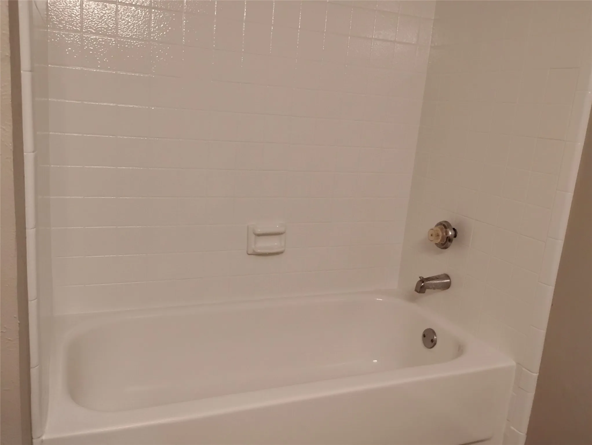 Townhouse For Rent in Dallas County , 14800 Enterprise Drive 18A, Farmers Branch, Texas 75234, 2 Bedroom, 2 Bathroom, Garage spaces, 936 Sqft, built in 1981, mls#21384144, Real Estate Agent in Farmers Branch, Homes For Rent in Dallas county, Homes For Rent in Farmers Branch, Realtor in Farmers Branch Texas, Real Estate Brokerage Independent Realty Texas, Luminita Cordes Realtor