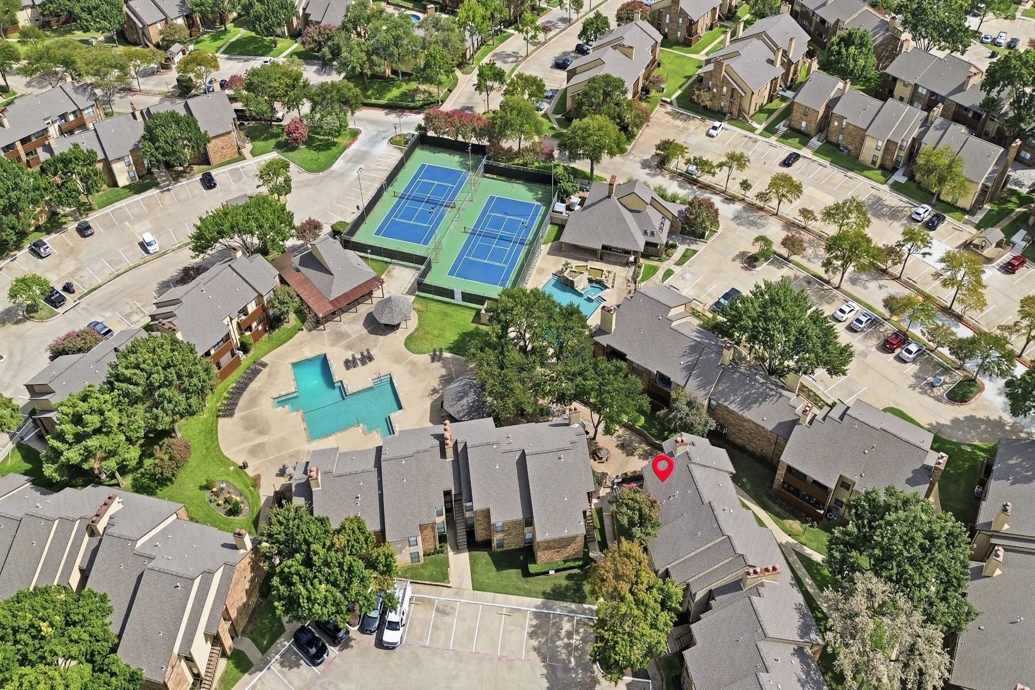 Condominium For Sale in Tarrant County , 1204 Horizon Trail 3410, Arlington, Texas 76011, 2 Bedroom, 2 Bathroom, Garage spaces, 1,025 Sqft, built in 1982, mls#21384054, Real Estate Agent in Arlington, Homes For Sale in Tarrant county, Homes For Sale in Arlington, Realtor in Arlington Texas, Real Estate Brokerage Independent Realty Texas, Luminita Cordes Realtor