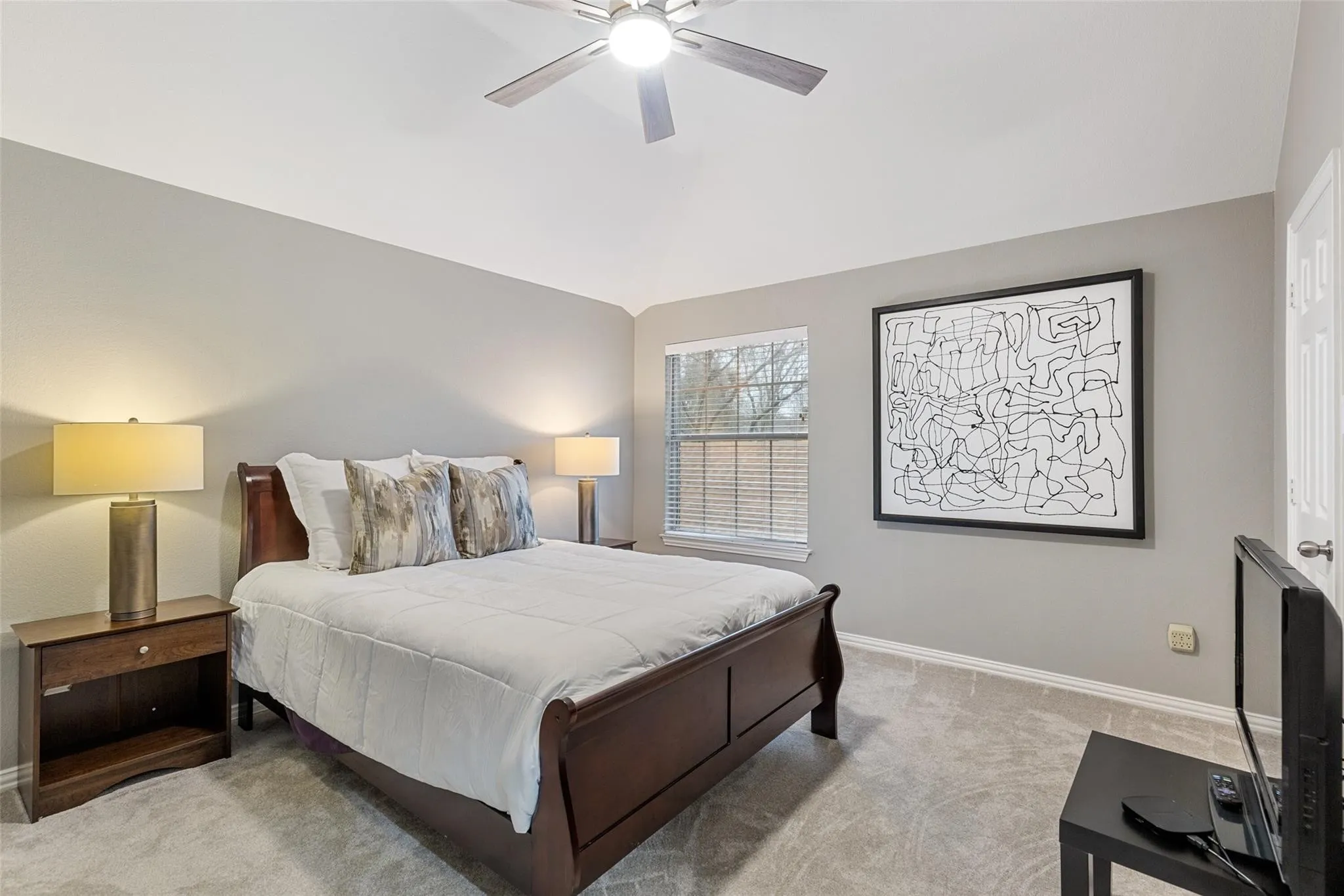 Single Family Residence For Sale in Collin County , 6009 Charleston Drive, Frisco, Texas 75035, 5 Bedroom, 4 Bathroom, 2 Garage spaces, 4,059 Sqft, built in 1993, mls#21384152, Real Estate Agent in Frisco, Homes For Sale in Collin county, Homes For Sale in Frisco, Realtor in Frisco Texas, Real Estate Brokerage Independent Realty Texas, Luminita Cordes Realtor