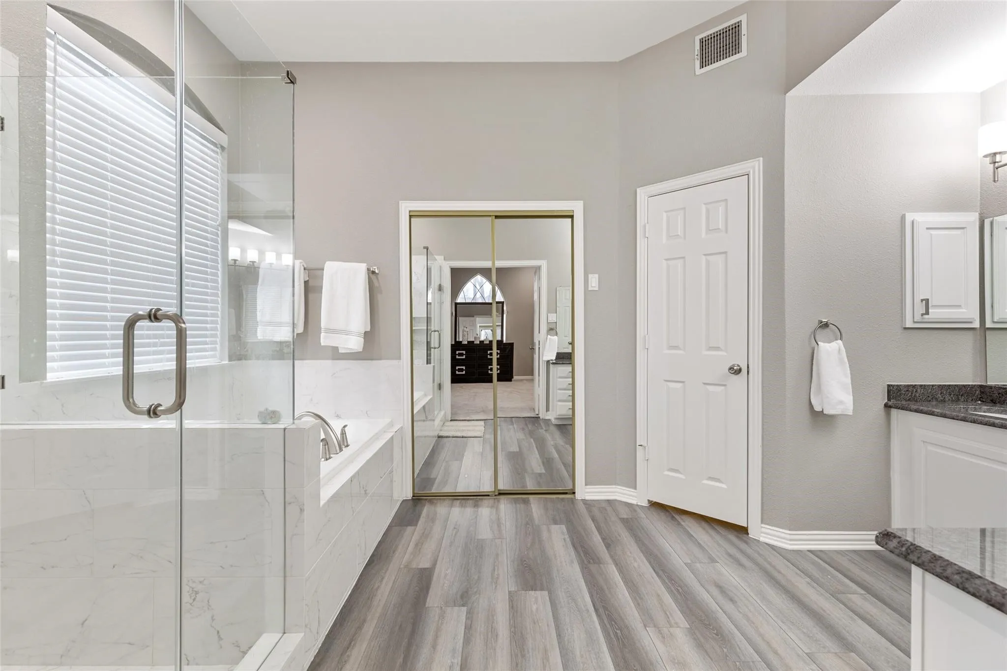 Single Family Residence For Sale in Collin County , 6009 Charleston Drive, Frisco, Texas 75035, 5 Bedroom, 4 Bathroom, 2 Garage spaces, 4,059 Sqft, built in 1993, mls#21384152, Real Estate Agent in Frisco, Homes For Sale in Collin county, Homes For Sale in Frisco, Realtor in Frisco Texas, Real Estate Brokerage Independent Realty Texas, Luminita Cordes Realtor
