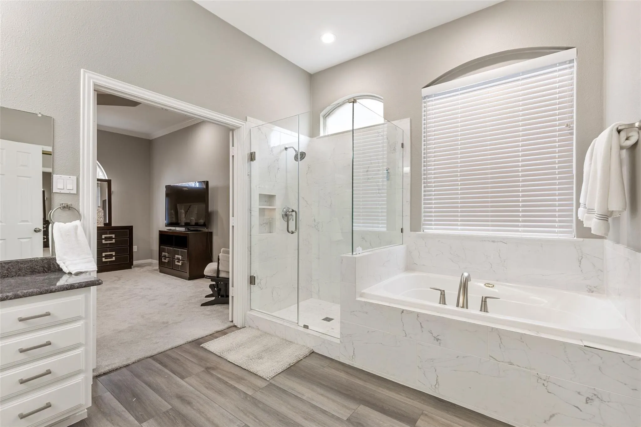 Single Family Residence For Sale in Collin County , 6009 Charleston Drive, Frisco, Texas 75035, 5 Bedroom, 4 Bathroom, 2 Garage spaces, 4,059 Sqft, built in 1993, mls#21384152, Real Estate Agent in Frisco, Homes For Sale in Collin county, Homes For Sale in Frisco, Realtor in Frisco Texas, Real Estate Brokerage Independent Realty Texas, Luminita Cordes Realtor