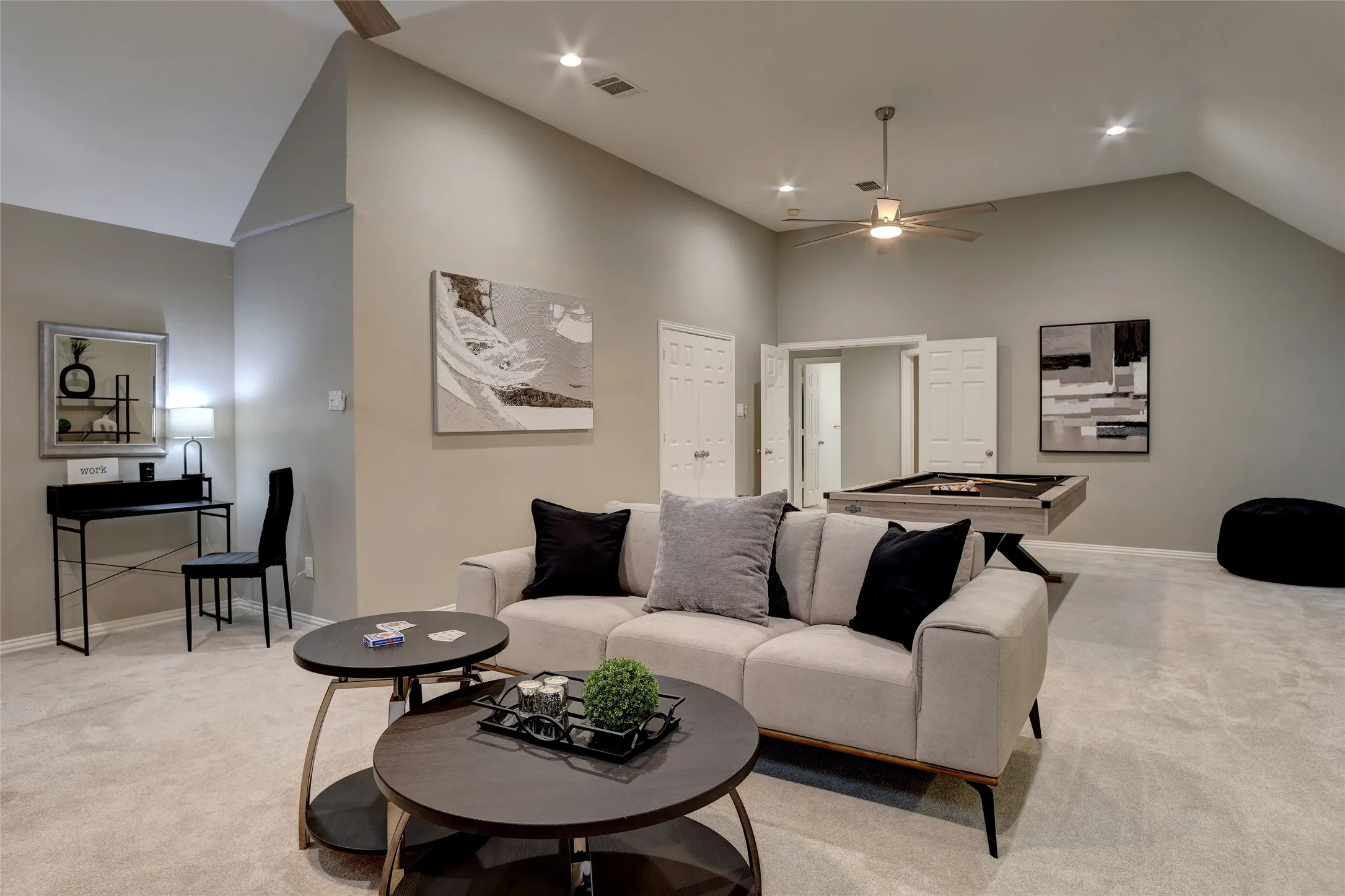 Single Family Residence For Sale in Collin County , 6009 Charleston Drive, Frisco, Texas 75035, 5 Bedroom, 4 Bathroom, 2 Garage spaces, 4,059 Sqft, built in 1993, mls#21384152, Real Estate Agent in Frisco, Homes For Sale in Collin county, Homes For Sale in Frisco, Realtor in Frisco Texas, Real Estate Brokerage Independent Realty Texas, Luminita Cordes Realtor