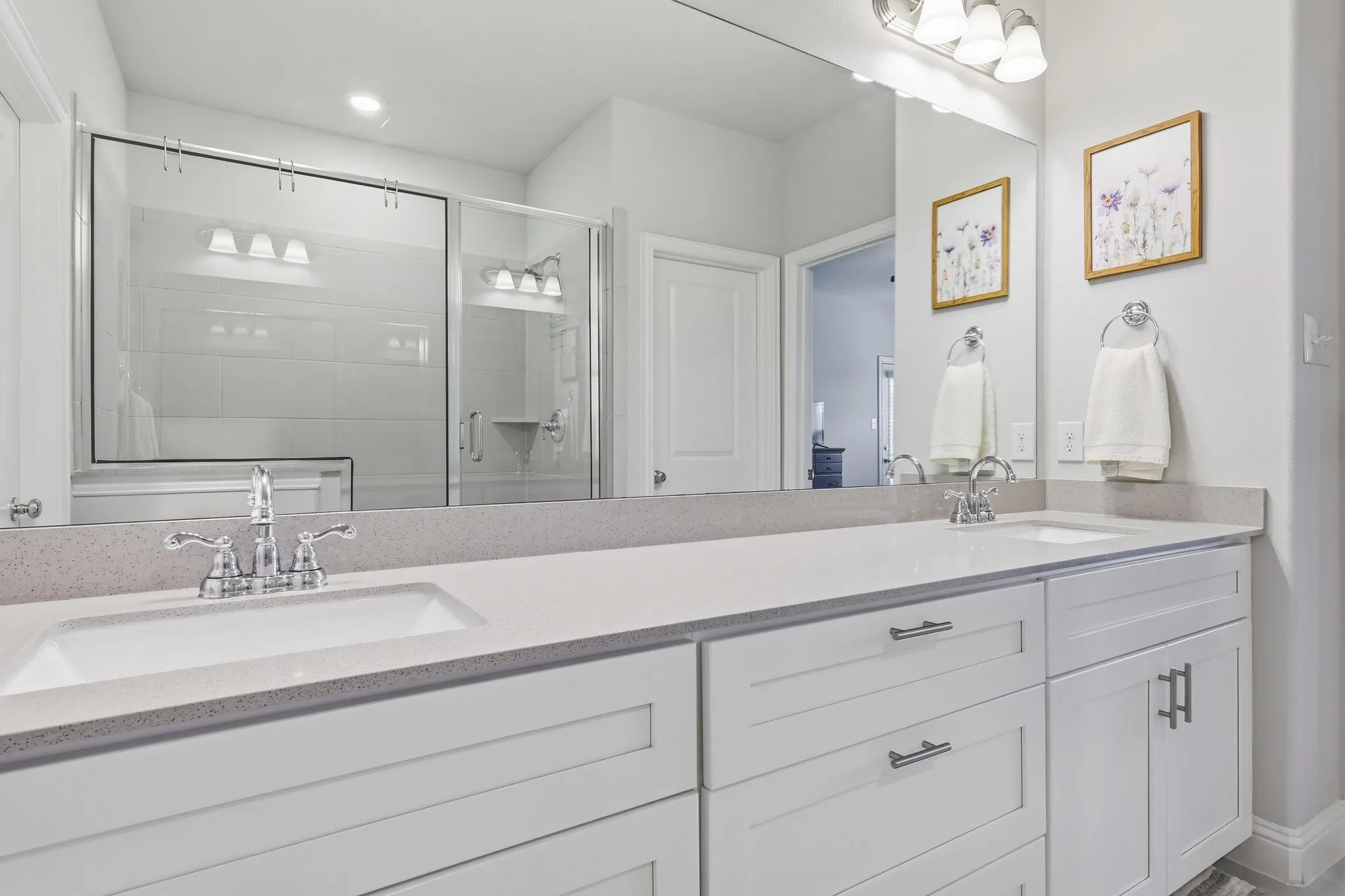 Love the large mirror!!!