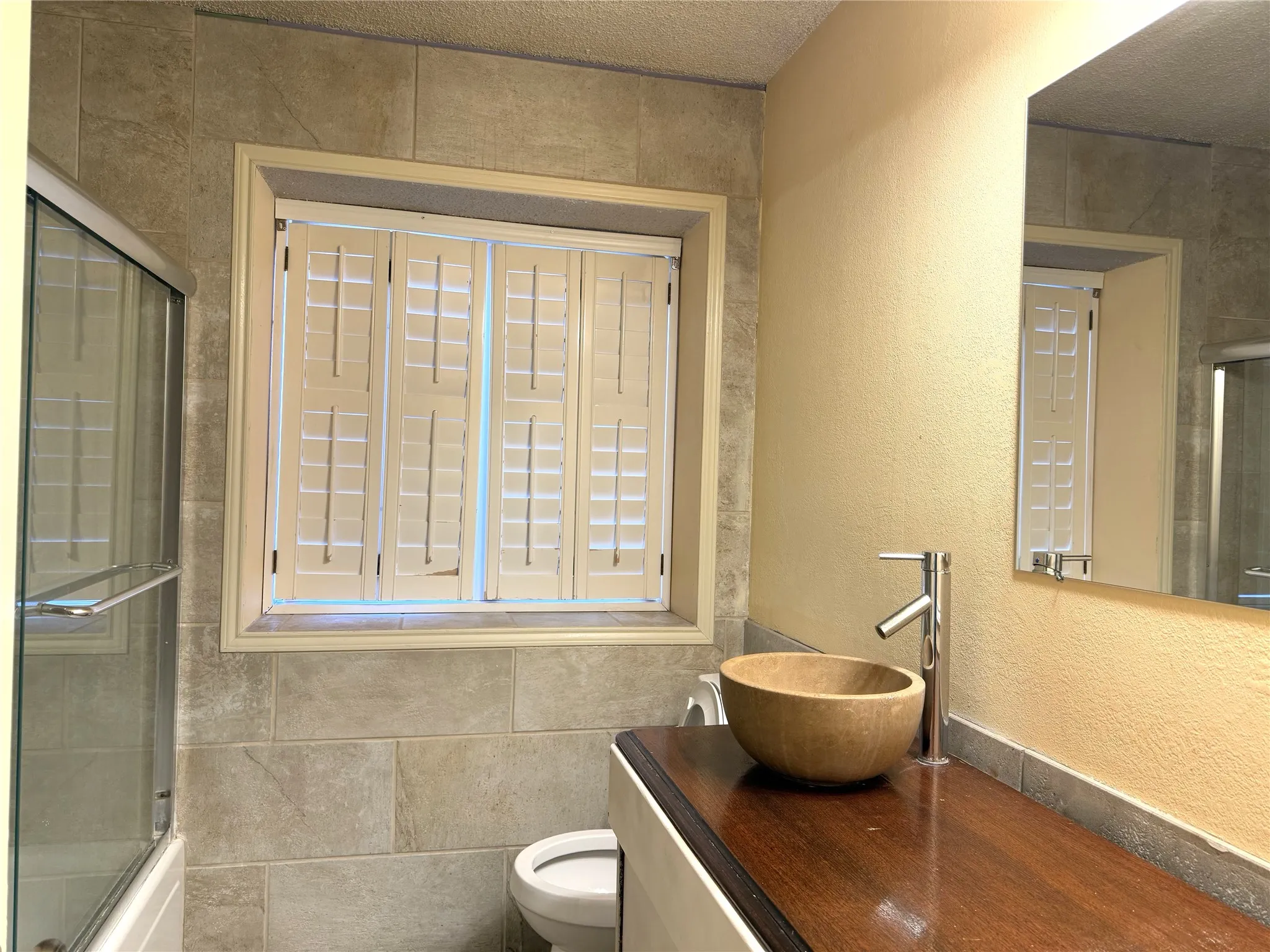 Single Family Residence For Sale in Dallas County , 653 Thompson Drive, Coppell, Texas 75019, 4 Bedroom, 2 Bathroom, 2 Garage spaces, 1,958 Sqft, built in 1986, mls#21383932, Real Estate Agent in Coppell, Homes For Sale in Dallas county, Homes For Sale in Coppell, Realtor in Coppell Texas, Real Estate Brokerage Independent Realty Texas, Luminita Cordes Realtor