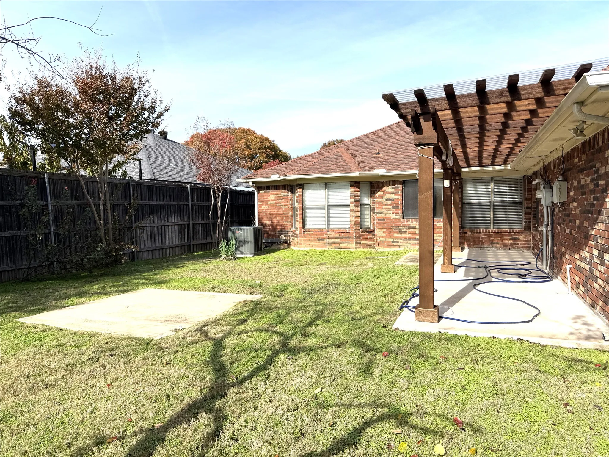 Single Family Residence For Sale in Dallas County , 653 Thompson Drive, Coppell, Texas 75019, 4 Bedroom, 2 Bathroom, 2 Garage spaces, 1,958 Sqft, built in 1986, mls#21383932, Real Estate Agent in Coppell, Homes For Sale in Dallas county, Homes For Sale in Coppell, Realtor in Coppell Texas, Real Estate Brokerage Independent Realty Texas, Luminita Cordes Realtor