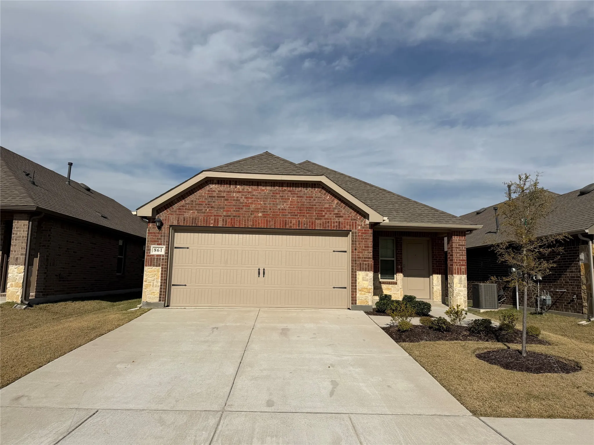 Single Family Residence For Rent in Collin County , 861 Good Cheer Lane, Lavon, Texas 75166, 3 Bedroom, 2 Bathroom, 2 Garage spaces, 1,454 Sqft, built in 2023, mls#21383463, Real Estate Agent in Lavon, Homes For Rent in Collin county, Homes For Rent in Lavon, Realtor in Lavon Texas, Real Estate Brokerage Independent Realty Texas, Luminita Cordes Realtor