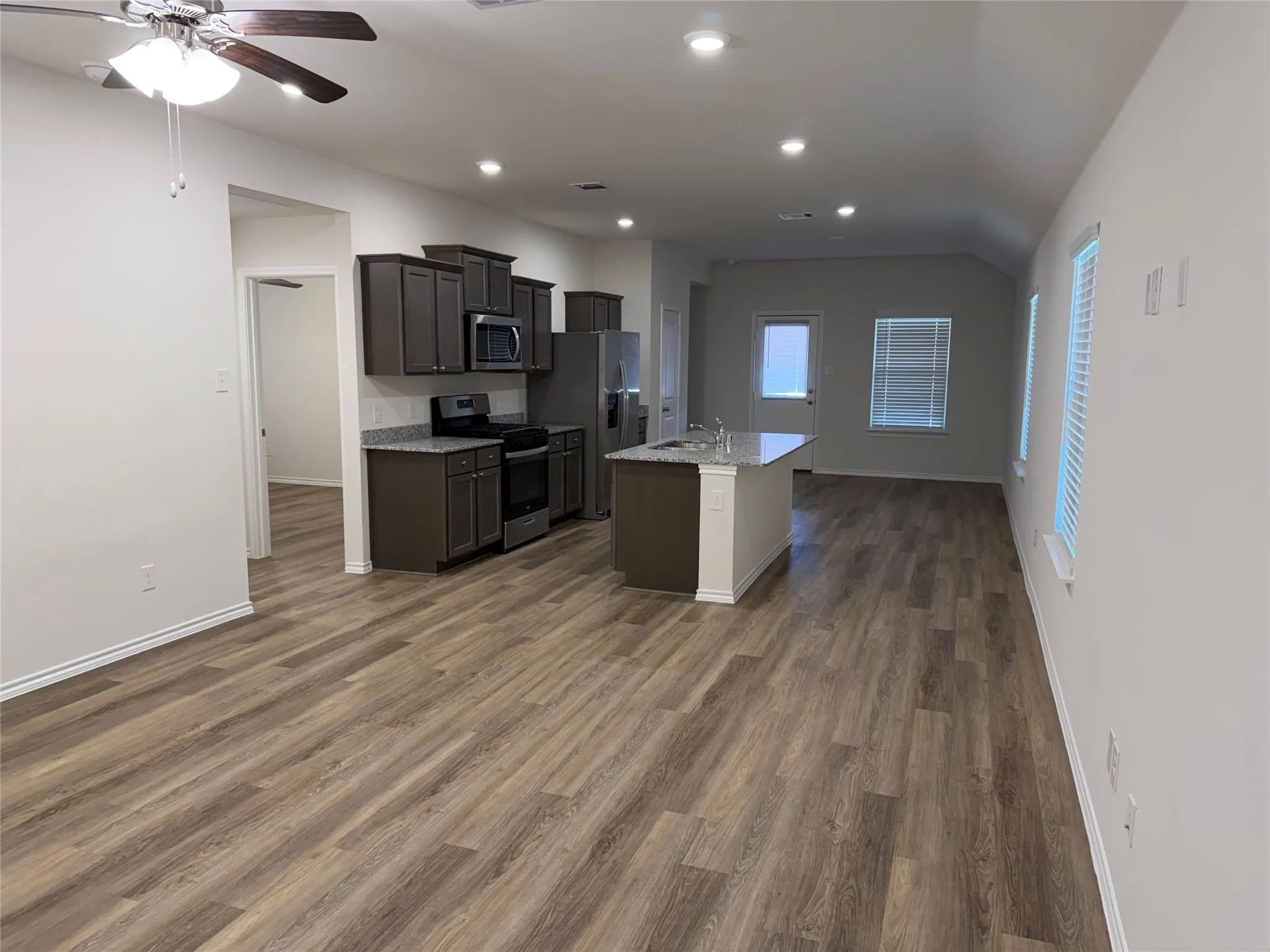 Single Family Residence For Rent in Collin County , 861 Good Cheer Lane, Lavon, Texas 75166, 3 Bedroom, 2 Bathroom, 2 Garage spaces, 1,454 Sqft, built in 2023, mls#21383463, Real Estate Agent in Lavon, Homes For Rent in Collin county, Homes For Rent in Lavon, Realtor in Lavon Texas, Real Estate Brokerage Independent Realty Texas, Luminita Cordes Realtor