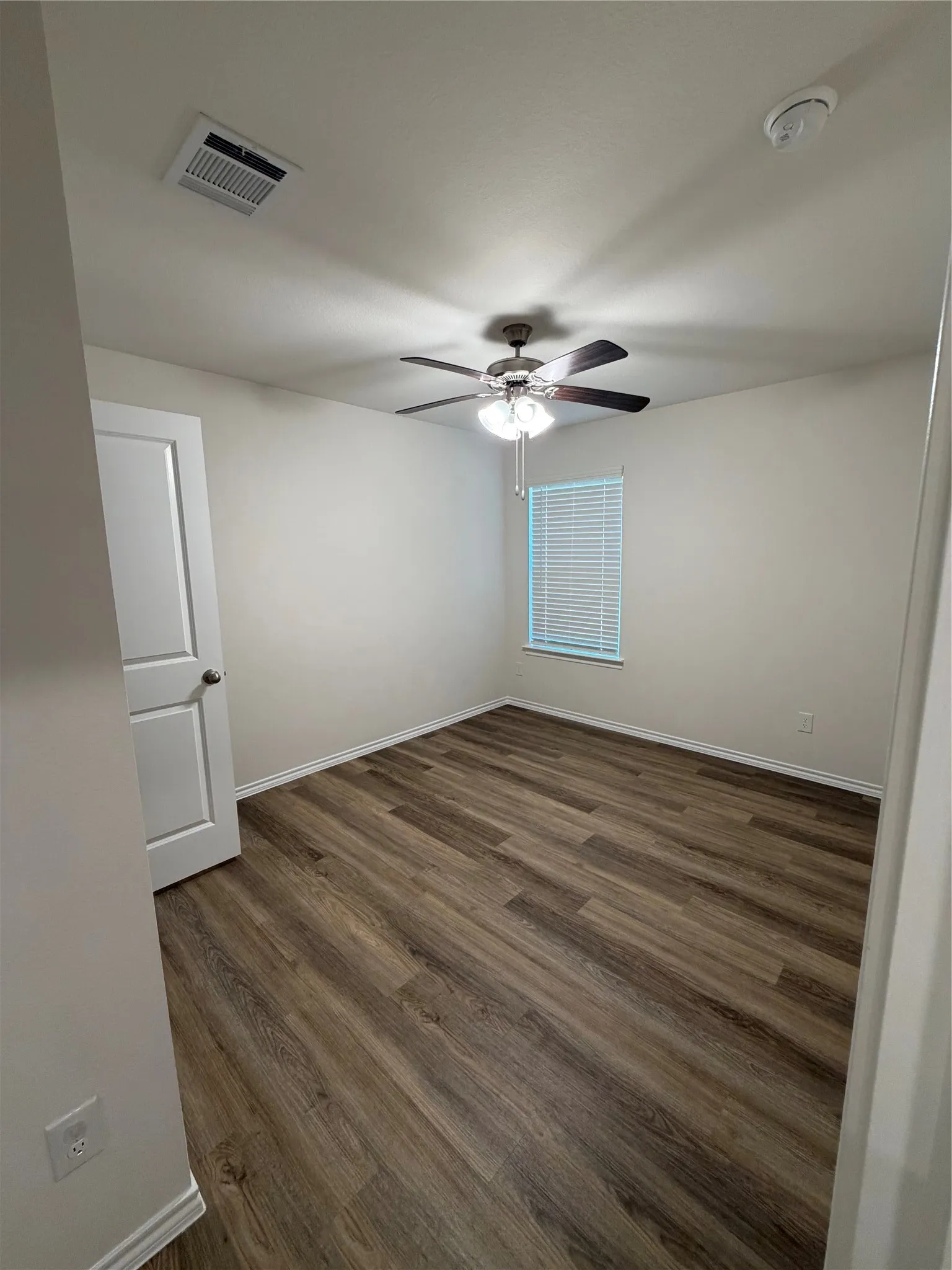 Single Family Residence For Rent in Collin County , 861 Good Cheer Lane, Lavon, Texas 75166, 3 Bedroom, 2 Bathroom, 2 Garage spaces, 1,454 Sqft, built in 2023, mls#21383463, Real Estate Agent in Lavon, Homes For Rent in Collin county, Homes For Rent in Lavon, Realtor in Lavon Texas, Real Estate Brokerage Independent Realty Texas, Luminita Cordes Realtor