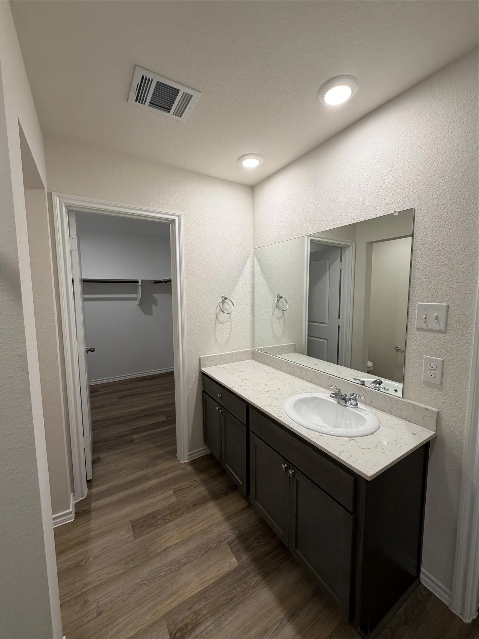 Single Family Residence For Rent in Collin County , 861 Good Cheer Lane, Lavon, Texas 75166, 3 Bedroom, 2 Bathroom, 2 Garage spaces, 1,454 Sqft, built in 2023, mls#21383463, Real Estate Agent in Lavon, Homes For Rent in Collin county, Homes For Rent in Lavon, Realtor in Lavon Texas, Real Estate Brokerage Independent Realty Texas, Luminita Cordes Realtor