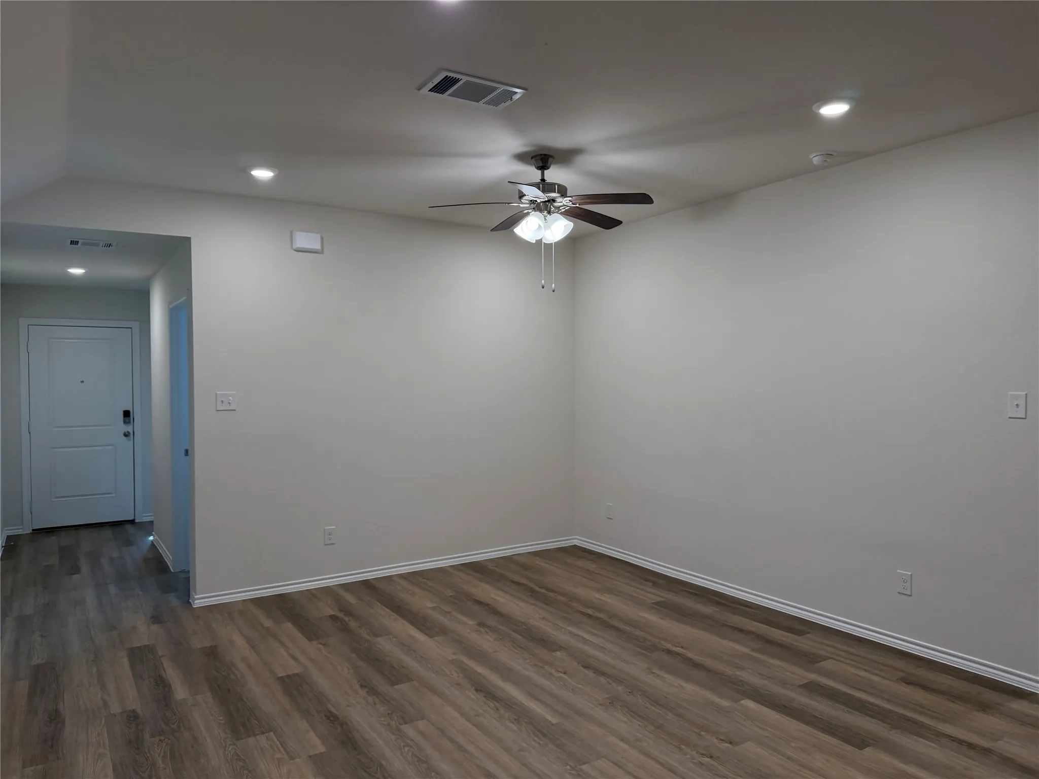 Single Family Residence For Rent in Collin County , 861 Good Cheer Lane, Lavon, Texas 75166, 3 Bedroom, 2 Bathroom, 2 Garage spaces, 1,454 Sqft, built in 2023, mls#21383463, Real Estate Agent in Lavon, Homes For Rent in Collin county, Homes For Rent in Lavon, Realtor in Lavon Texas, Real Estate Brokerage Independent Realty Texas, Luminita Cordes Realtor