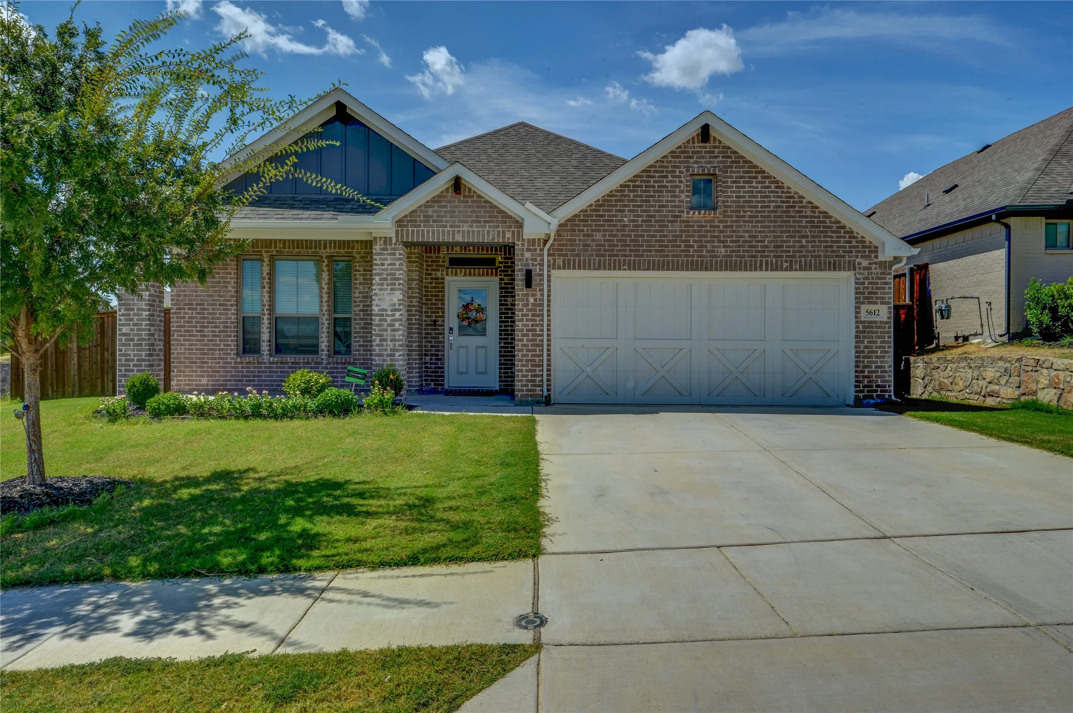 Single Family Residence For Rent in Tarrant County , 5612 Summit Creek Road, Fort Worth, Texas 76126, 4 Bedroom, 3 Bathroom, 2 Garage spaces, 2,193 Sqft, built in 2022, mls#21384162, Real Estate Agent in Fort Worth, Homes For Rent in Tarrant county, Homes For Rent in Fort Worth, Realtor in Fort Worth Texas, Real Estate Brokerage Independent Realty Texas, Luminita Cordes Realtor