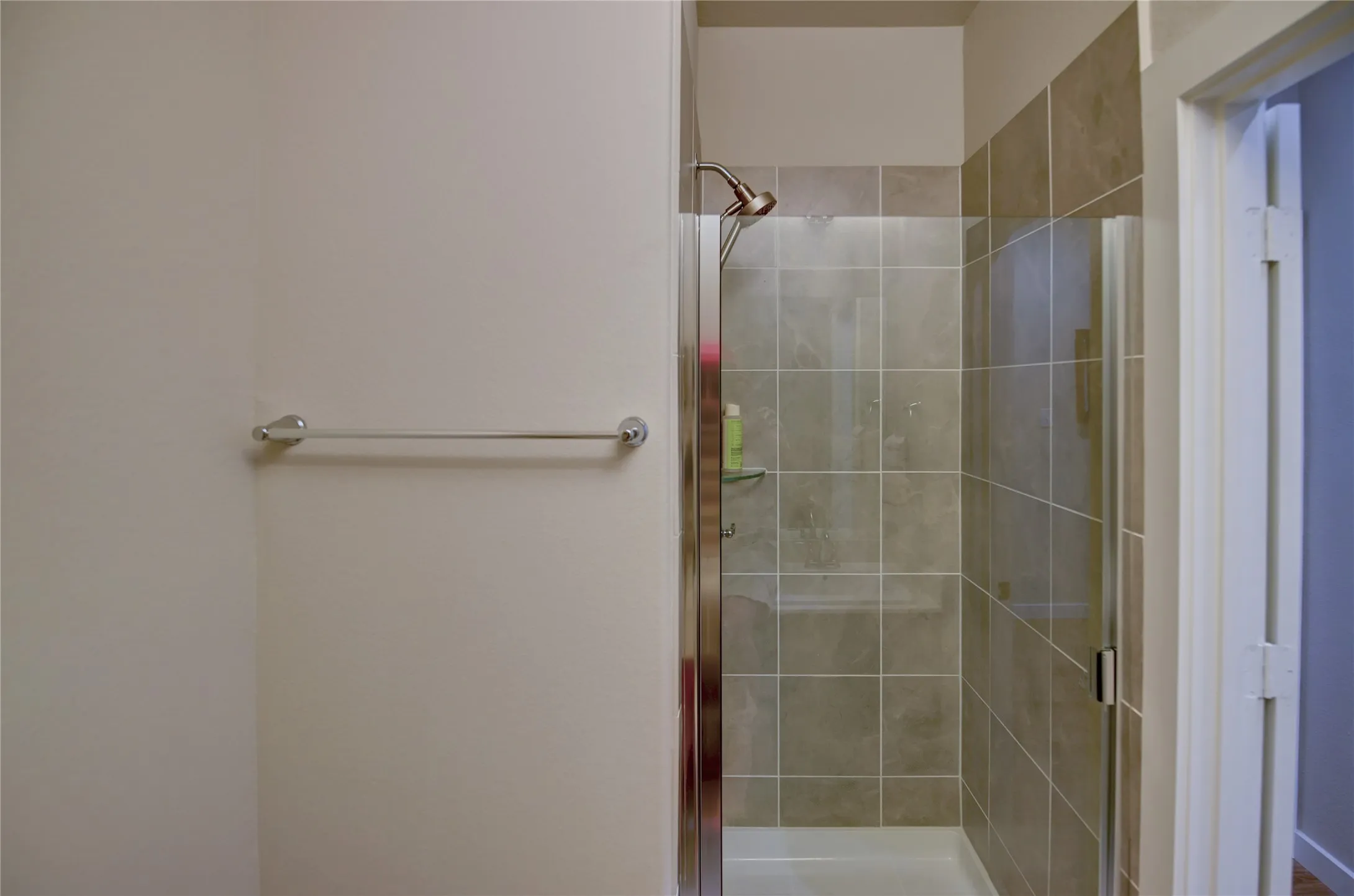 Single Family Residence For Rent in Tarrant County , 5612 Summit Creek Road, Fort Worth, Texas 76126, 4 Bedroom, 3 Bathroom, 2 Garage spaces, 2,193 Sqft, built in 2022, mls#21384162, Real Estate Agent in Fort Worth, Homes For Rent in Tarrant county, Homes For Rent in Fort Worth, Realtor in Fort Worth Texas, Real Estate Brokerage Independent Realty Texas, Luminita Cordes Realtor