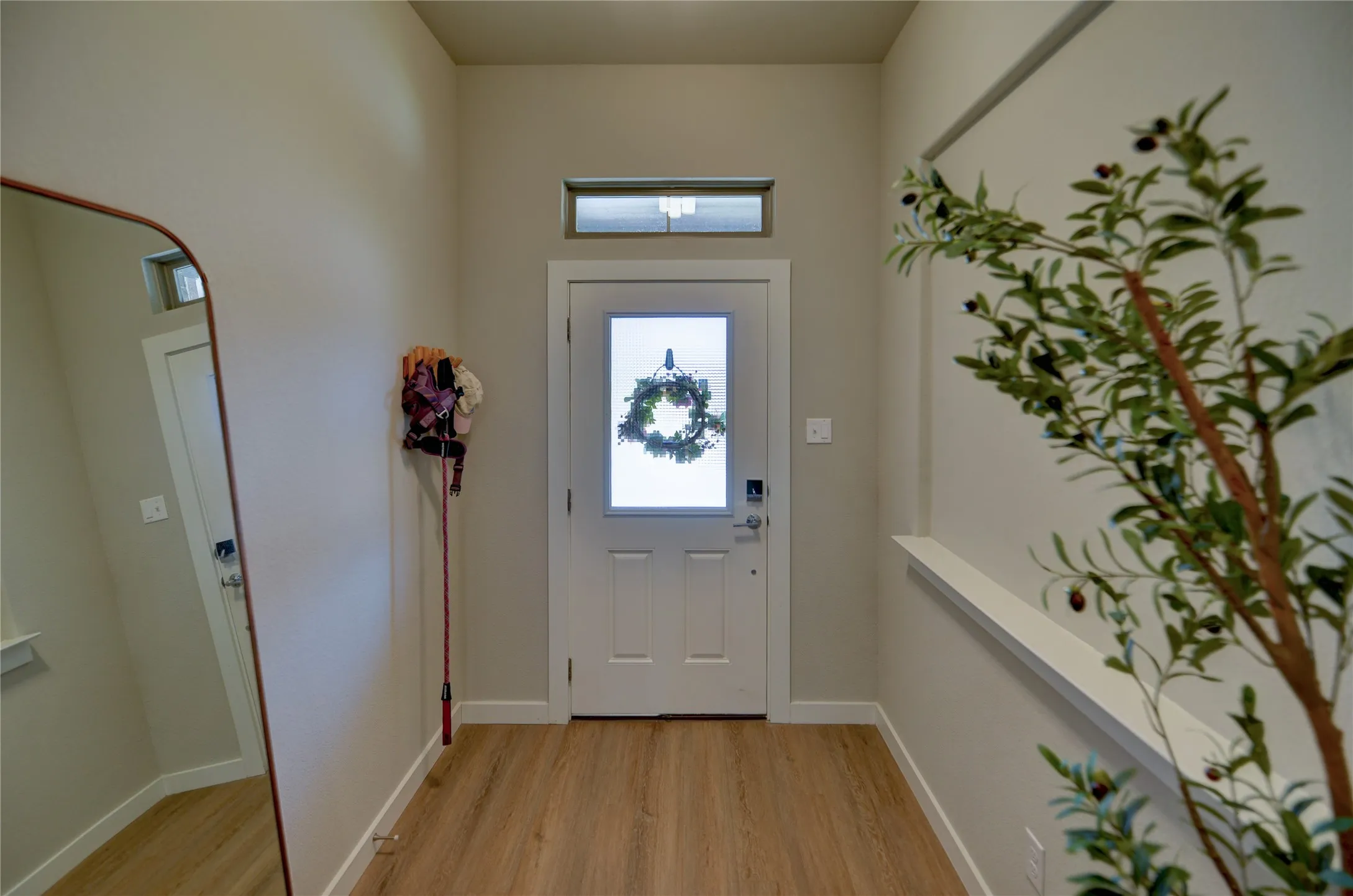 Single Family Residence For Rent in Tarrant County , 5612 Summit Creek Road, Fort Worth, Texas 76126, 4 Bedroom, 3 Bathroom, 2 Garage spaces, 2,193 Sqft, built in 2022, mls#21384162, Real Estate Agent in Fort Worth, Homes For Rent in Tarrant county, Homes For Rent in Fort Worth, Realtor in Fort Worth Texas, Real Estate Brokerage Independent Realty Texas, Luminita Cordes Realtor