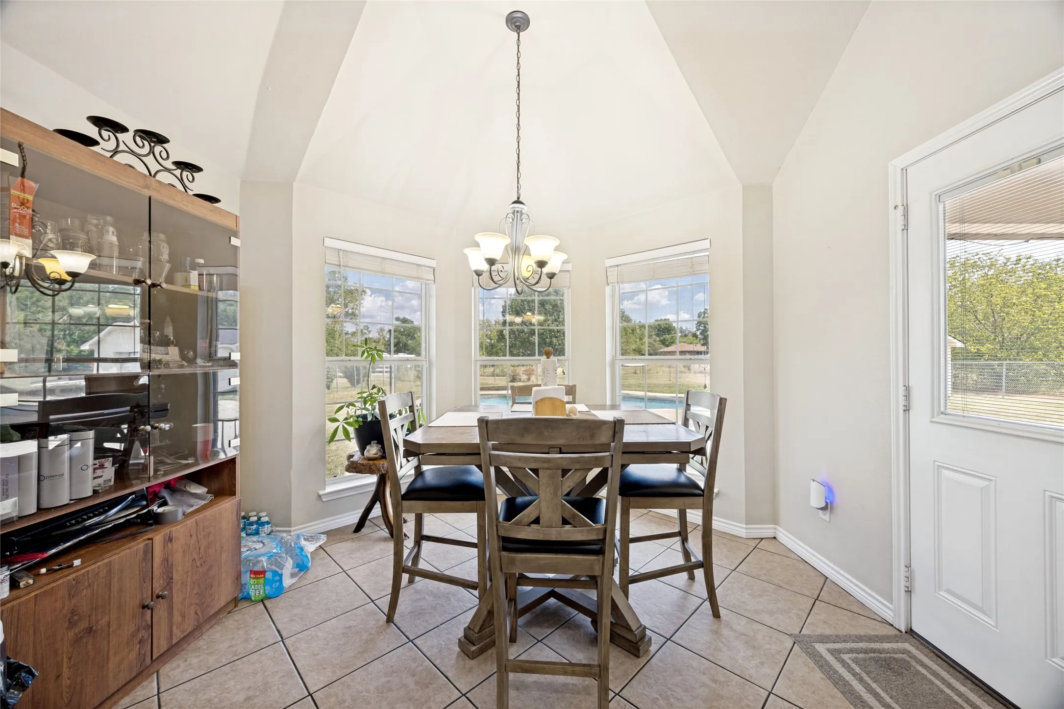 Single Family Residence For Sale in Grayson County , 2701 Valley Ridge Lane, Sherman, Texas 75092, 3 Bedroom, 2 Bathroom, 2 Garage spaces, 1,748 Sqft, built in 2007, mls#21380816, Real Estate Agent in Sherman, Homes For Sale in Grayson county, Homes For Sale in Sherman, Realtor in Sherman Texas, Real Estate Brokerage Independent Realty Texas, Luminita Cordes Realtor