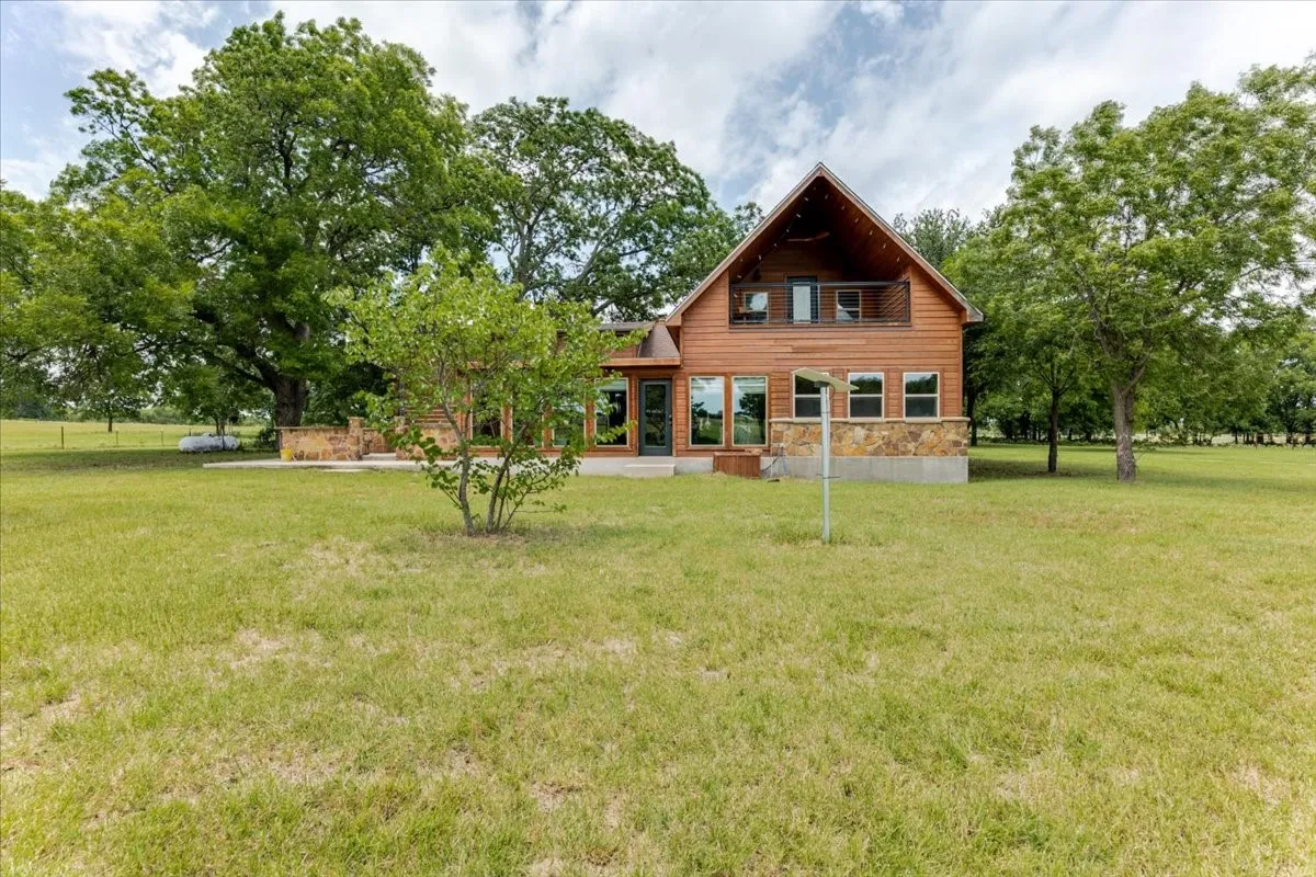 Farm For Sale in Comanche County , 2550 County Road 123, Comanche, Texas 76442, 6 Bedroom, 3 Bathroom, 3 Garage spaces, 2,626 Sqft, built in 2006, mls#21382168, Real Estate Agent in Comanche, Homes For Sale in Comanche county, Homes For Sale in Comanche, Realtor in Comanche Texas, Real Estate Brokerage Independent Realty Texas, Luminita Cordes Realtor