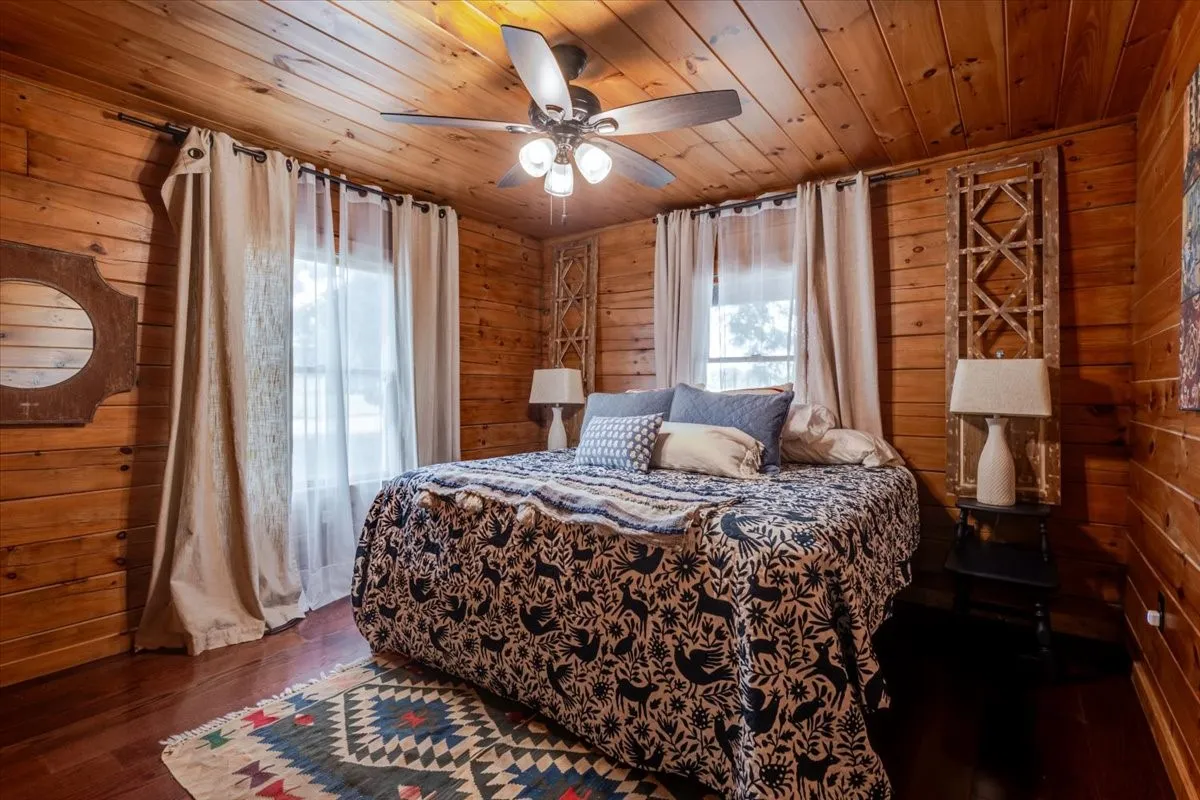 Farm For Sale in Comanche County , 2550 County Road 123, Comanche, Texas 76442, 6 Bedroom, 3 Bathroom, 3 Garage spaces, 2,626 Sqft, built in 2006, mls#21382168, Real Estate Agent in Comanche, Homes For Sale in Comanche county, Homes For Sale in Comanche, Realtor in Comanche Texas, Real Estate Brokerage Independent Realty Texas, Luminita Cordes Realtor