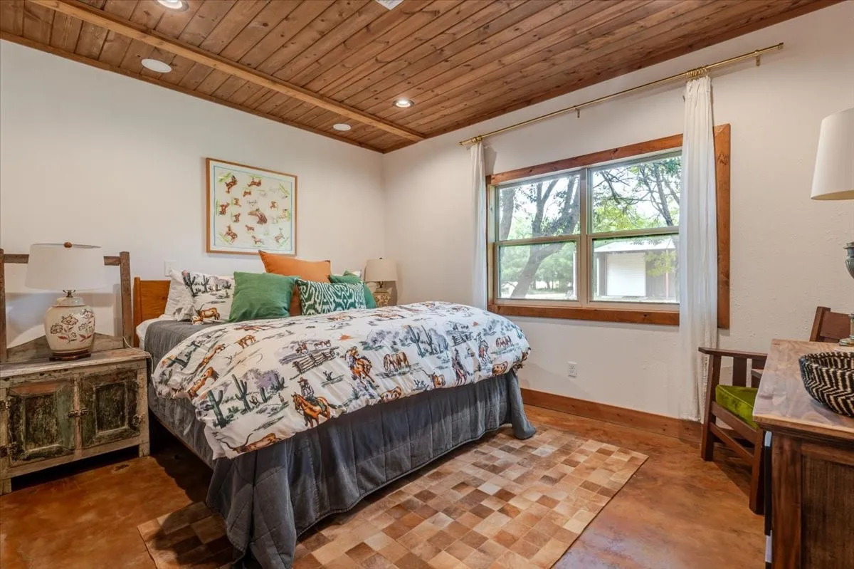 Farm For Sale in Comanche County , 2550 County Road 123, Comanche, Texas 76442, 6 Bedroom, 3 Bathroom, 3 Garage spaces, 2,626 Sqft, built in 2006, mls#21382168, Real Estate Agent in Comanche, Homes For Sale in Comanche county, Homes For Sale in Comanche, Realtor in Comanche Texas, Real Estate Brokerage Independent Realty Texas, Luminita Cordes Realtor