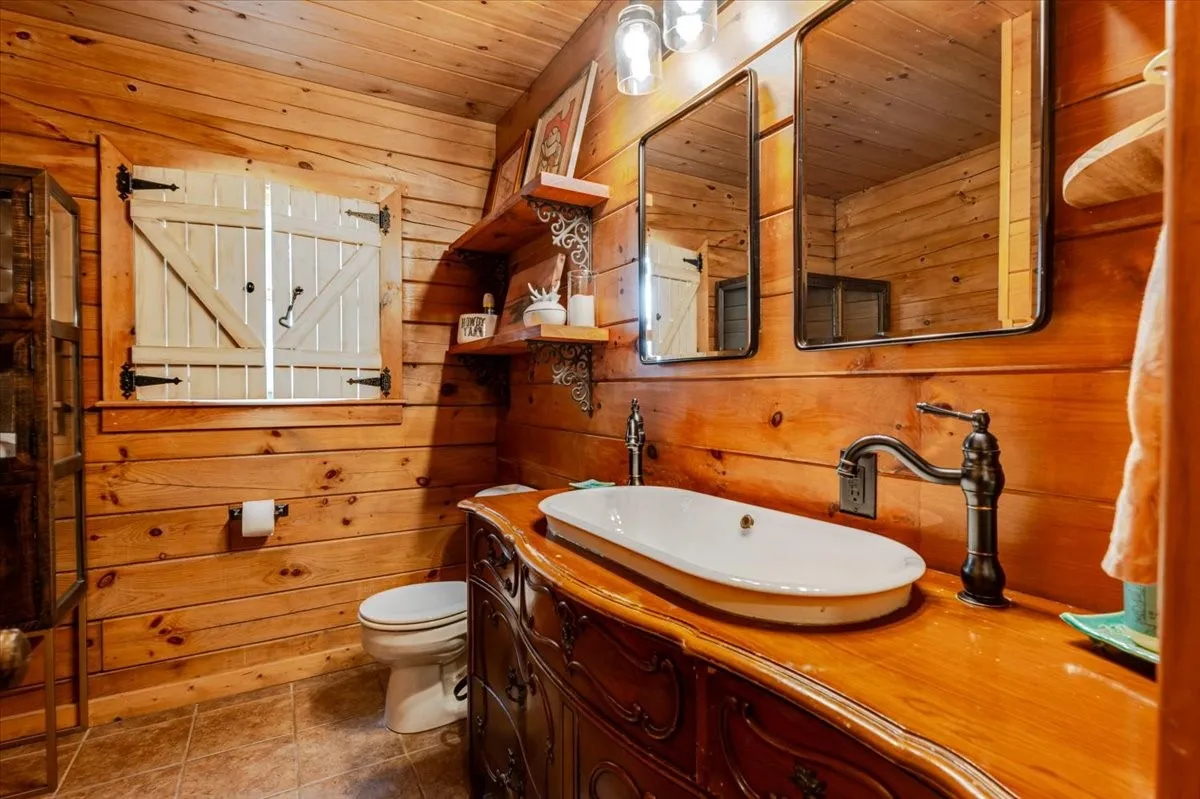 Farm For Sale in Comanche County , 2550 County Road 123, Comanche, Texas 76442, 6 Bedroom, 3 Bathroom, 3 Garage spaces, 2,626 Sqft, built in 2006, mls#21382168, Real Estate Agent in Comanche, Homes For Sale in Comanche county, Homes For Sale in Comanche, Realtor in Comanche Texas, Real Estate Brokerage Independent Realty Texas, Luminita Cordes Realtor