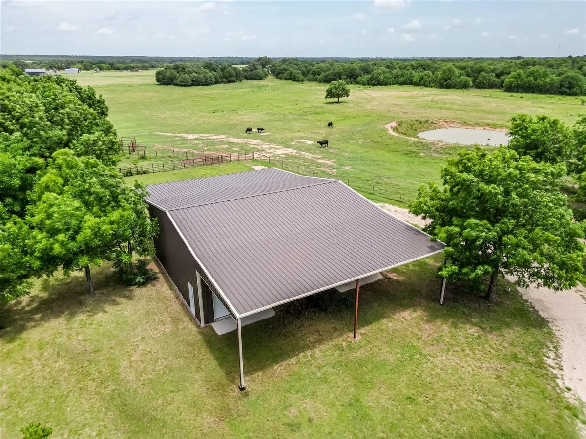 Farm For Sale in Comanche County , 2550 County Road 123, Comanche, Texas 76442, 6 Bedroom, 3 Bathroom, 3 Garage spaces, 2,626 Sqft, built in 2006, mls#21382168, Real Estate Agent in Comanche, Homes For Sale in Comanche county, Homes For Sale in Comanche, Realtor in Comanche Texas, Real Estate Brokerage Independent Realty Texas, Luminita Cordes Realtor