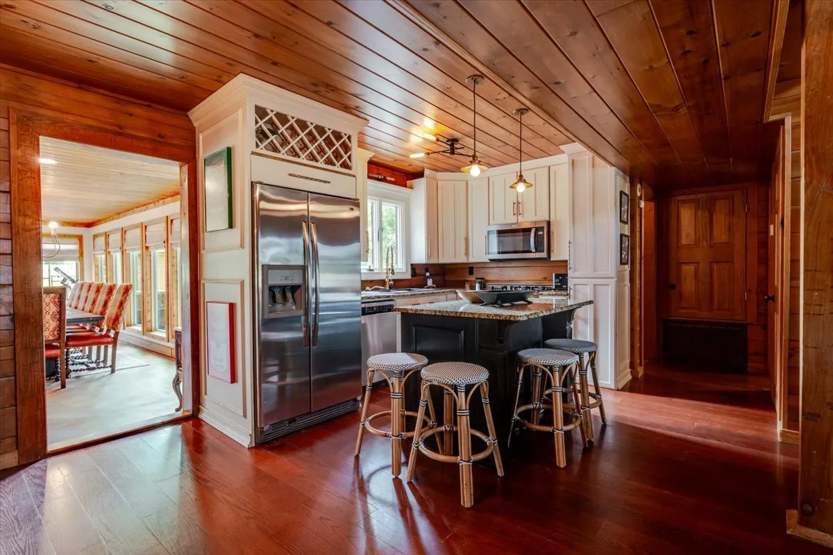 Farm For Sale in Comanche County , 2550 County Road 123, Comanche, Texas 76442, 6 Bedroom, 3 Bathroom, 3 Garage spaces, 2,626 Sqft, built in 2006, mls#21382168, Real Estate Agent in Comanche, Homes For Sale in Comanche county, Homes For Sale in Comanche, Realtor in Comanche Texas, Real Estate Brokerage Independent Realty Texas, Luminita Cordes Realtor