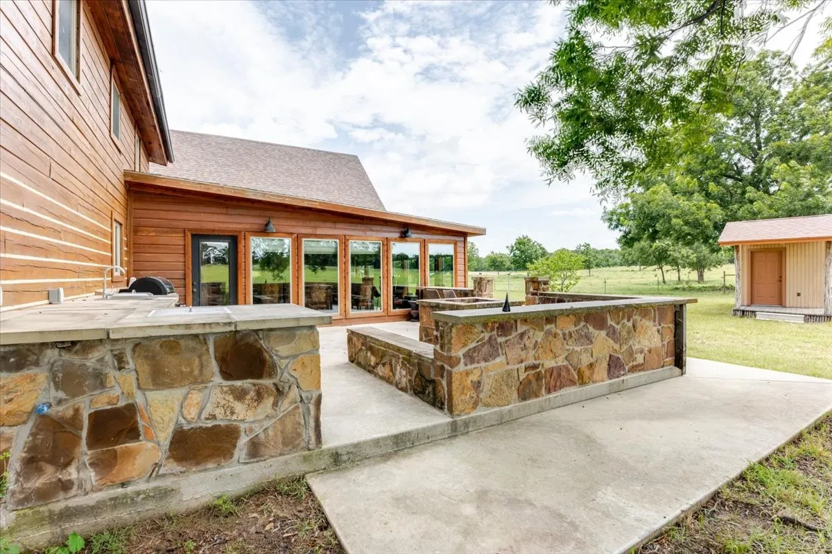 Farm For Sale in Comanche County , 2550 County Road 123, Comanche, Texas 76442, 6 Bedroom, 3 Bathroom, 3 Garage spaces, 2,626 Sqft, built in 2006, mls#21382168, Real Estate Agent in Comanche, Homes For Sale in Comanche county, Homes For Sale in Comanche, Realtor in Comanche Texas, Real Estate Brokerage Independent Realty Texas, Luminita Cordes Realtor