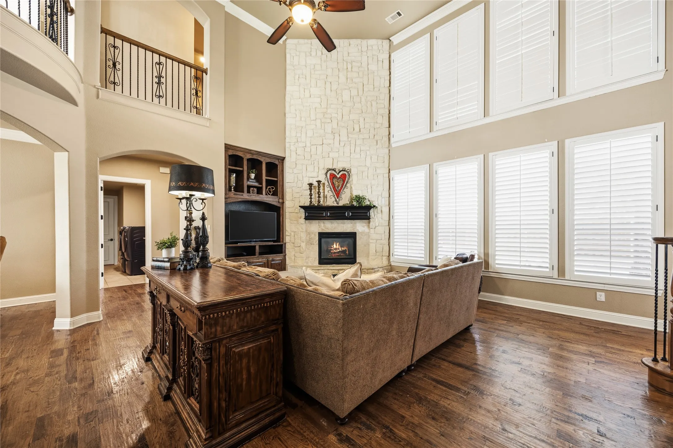 Single Family Residence For Sale in Denton County , 7040 Whisperfield Drive, Plano, Texas 75024, 6 Bedroom, 4 Bathroom, 3 Garage spaces, 4,925 Sqft, built in 2002, mls#21315747, Real Estate Agent in Plano, Homes For Sale in Denton county, Homes For Sale in Plano, Realtor in Plano Texas, Real Estate Brokerage Independent Realty Texas, Luminita Cordes Realtor