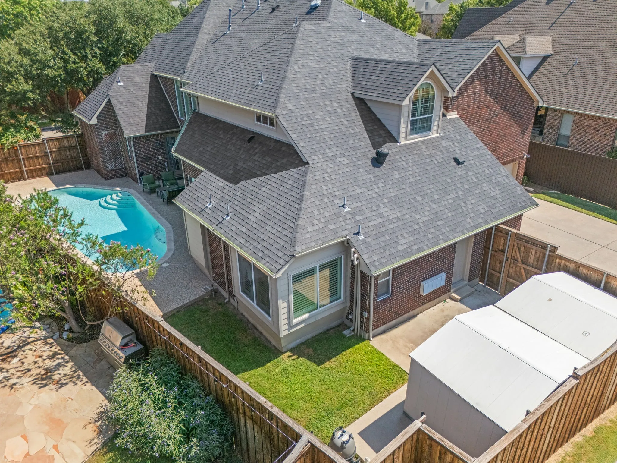 Single Family Residence For Sale in Denton County , 7040 Whisperfield Drive, Plano, Texas 75024, 6 Bedroom, 4 Bathroom, 3 Garage spaces, 4,925 Sqft, built in 2002, mls#21315747, Real Estate Agent in Plano, Homes For Sale in Denton county, Homes For Sale in Plano, Realtor in Plano Texas, Real Estate Brokerage Independent Realty Texas, Luminita Cordes Realtor