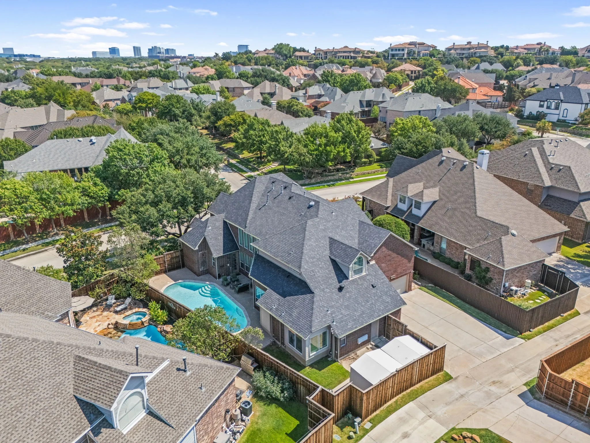 Single Family Residence For Sale in Denton County , 7040 Whisperfield Drive, Plano, Texas 75024, 6 Bedroom, 4 Bathroom, 3 Garage spaces, 4,925 Sqft, built in 2002, mls#21315747, Real Estate Agent in Plano, Homes For Sale in Denton county, Homes For Sale in Plano, Realtor in Plano Texas, Real Estate Brokerage Independent Realty Texas, Luminita Cordes Realtor
